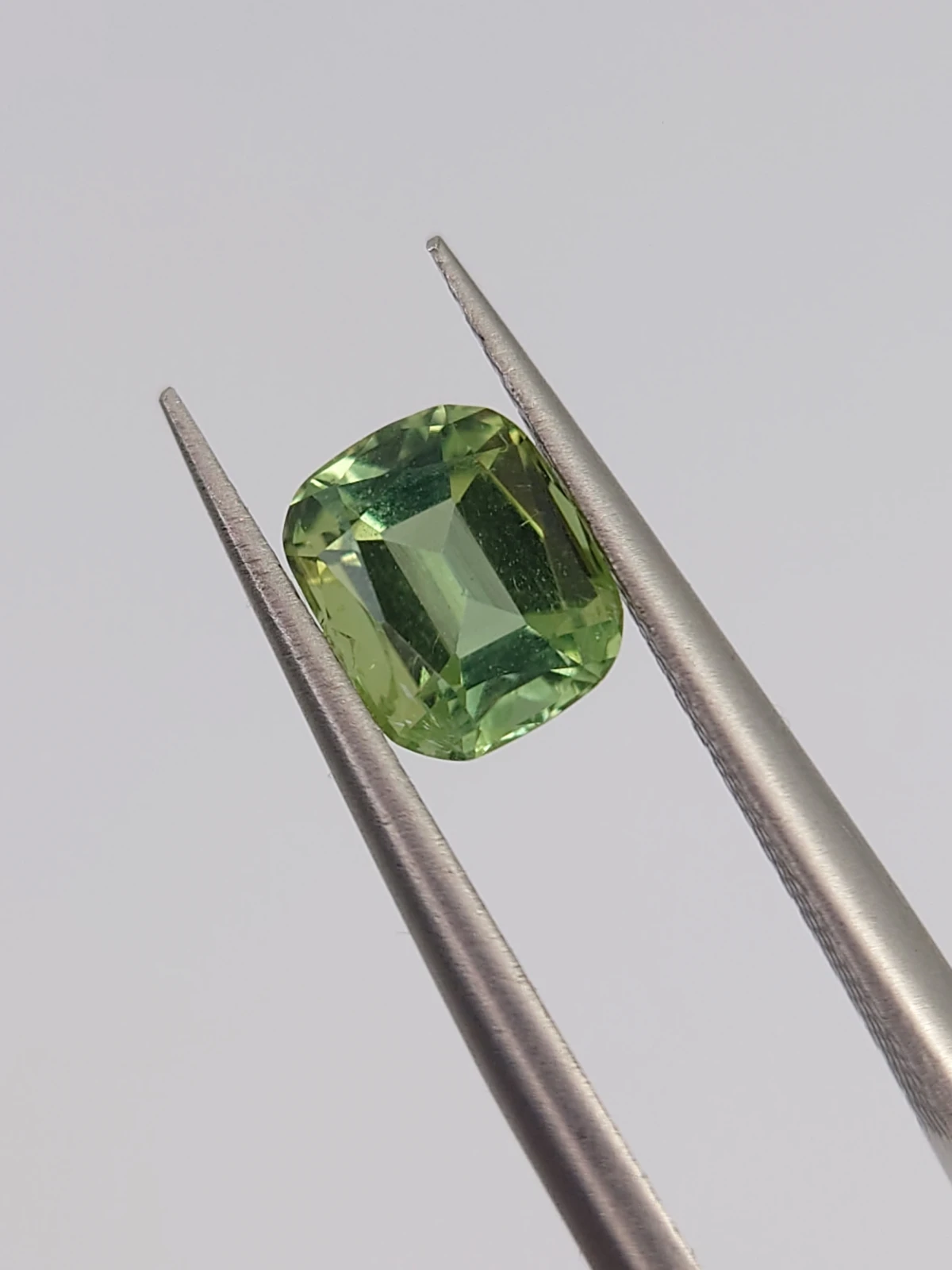 0.8ct Natural light Green Tourmaline Cushion Cut Loose Gemstone from Afghanistan — view 3