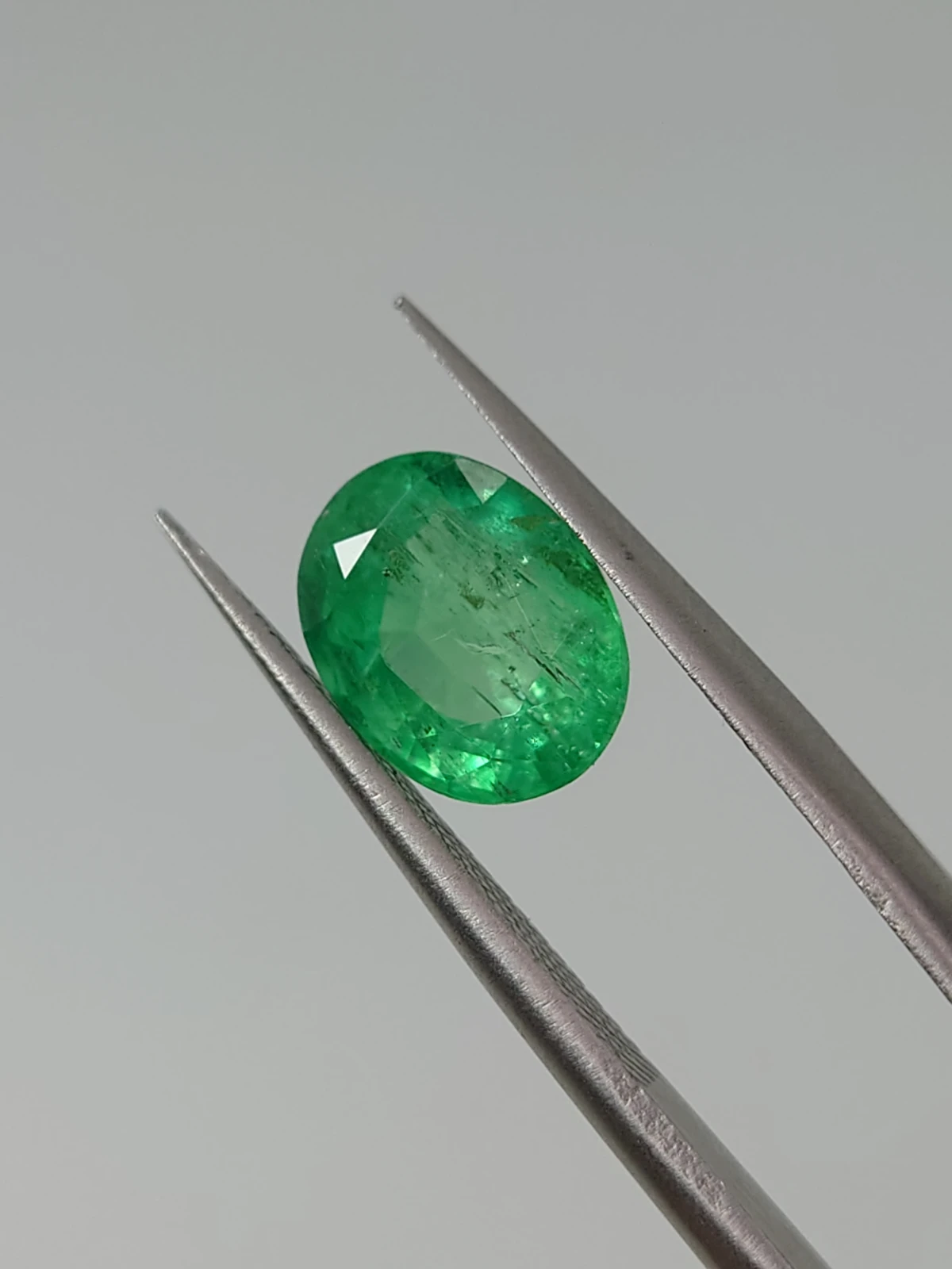 2.35ct Natural Emerald Oval cut From Panjshir Afghanistan — view 3