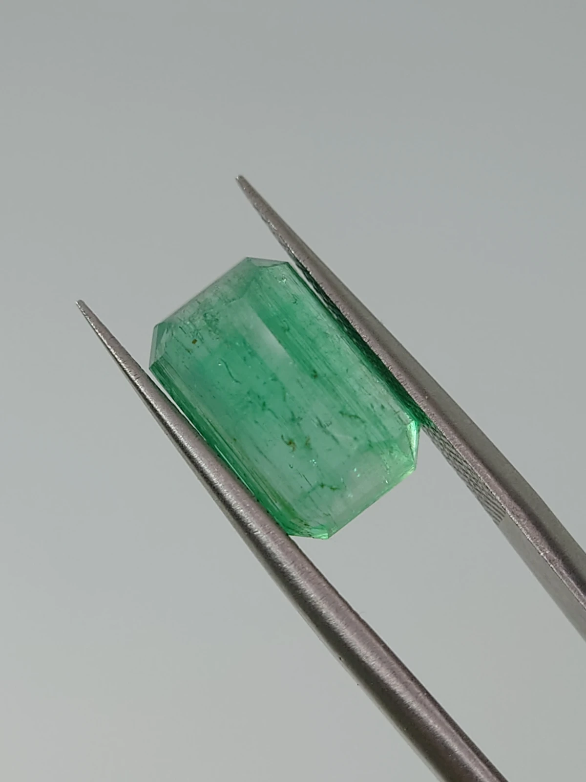 5.2ct Natural Emerald Oval cut From Panjshir Afghanistan — view 4