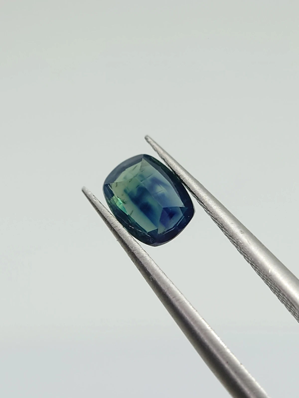 0.77ct Natural Teal Sapphire from Nigeria — view 3