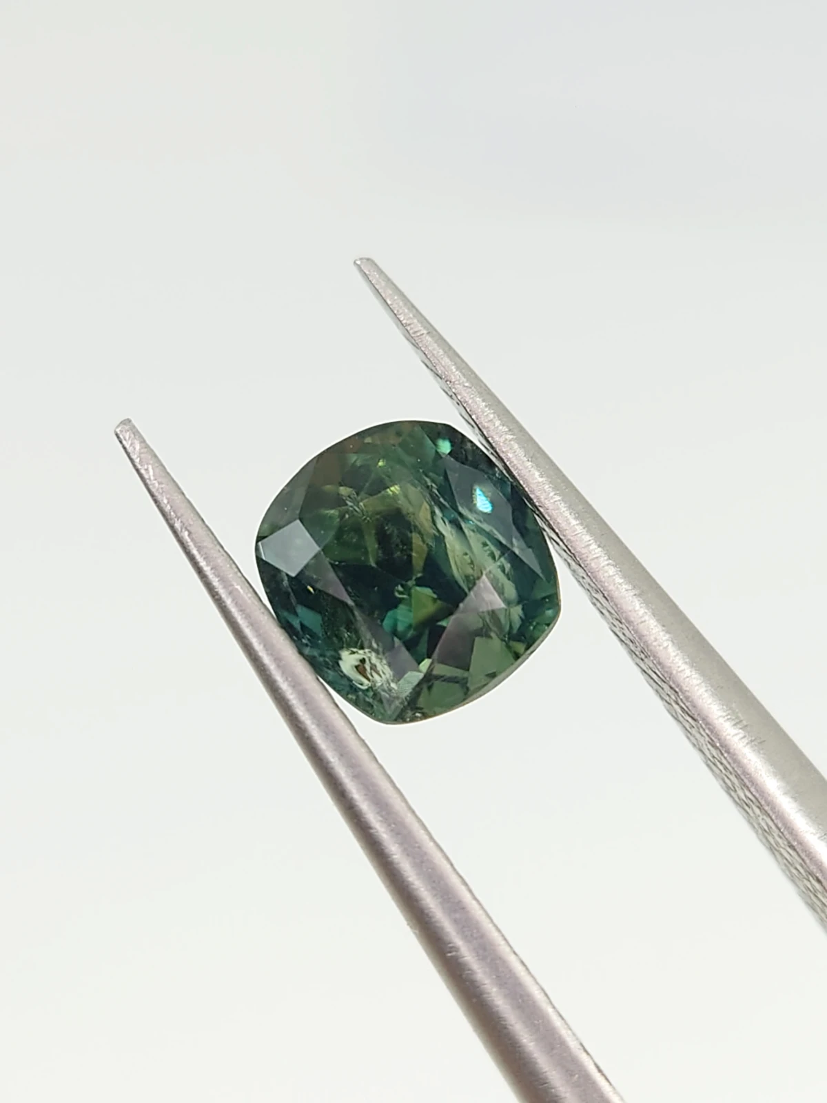 1.23ct Natural Sapphire from Nigeria — view 3