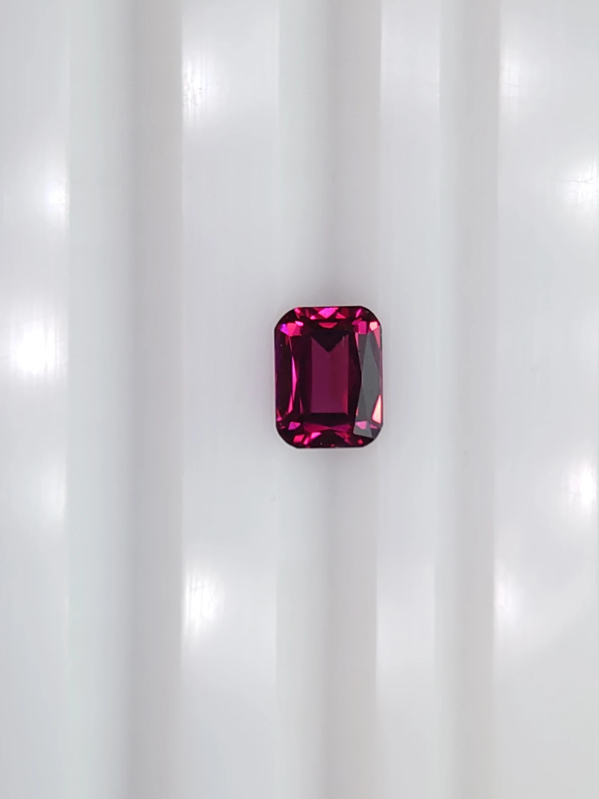 1.33ct Natural Rhodolite Garnet from Tanzania — view 2