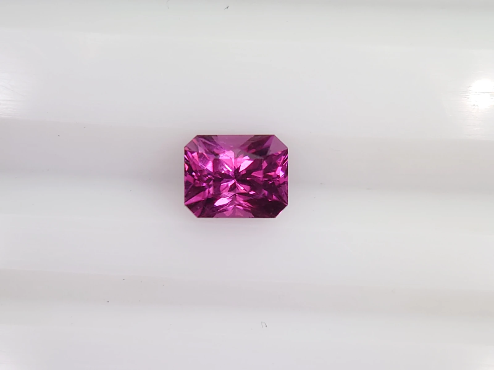 0.74 ct Natural stunning Umbalite Garnet from Malawi — view 1
