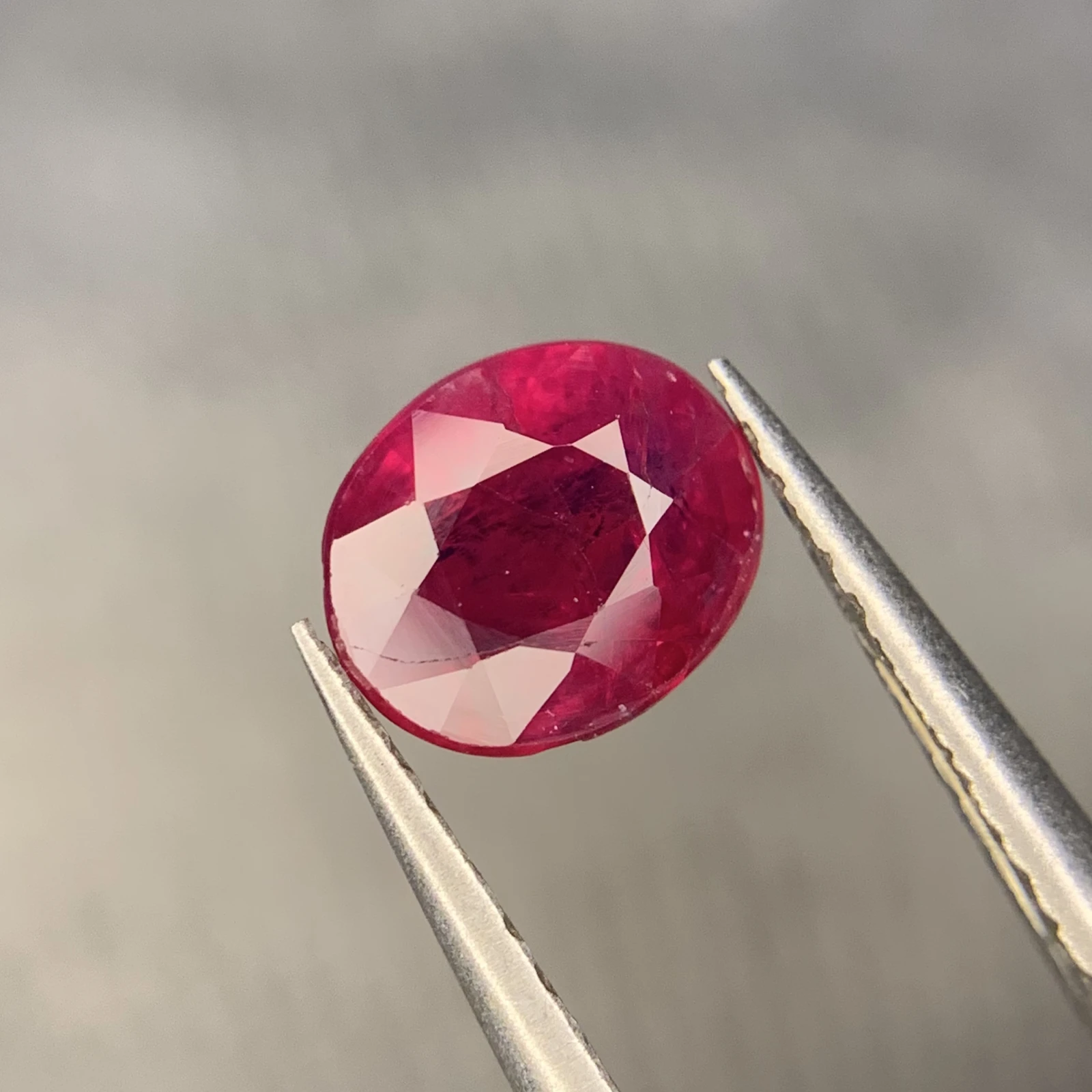 1.35 ct Natural Ruby loose gemstone oval shape — view 3
