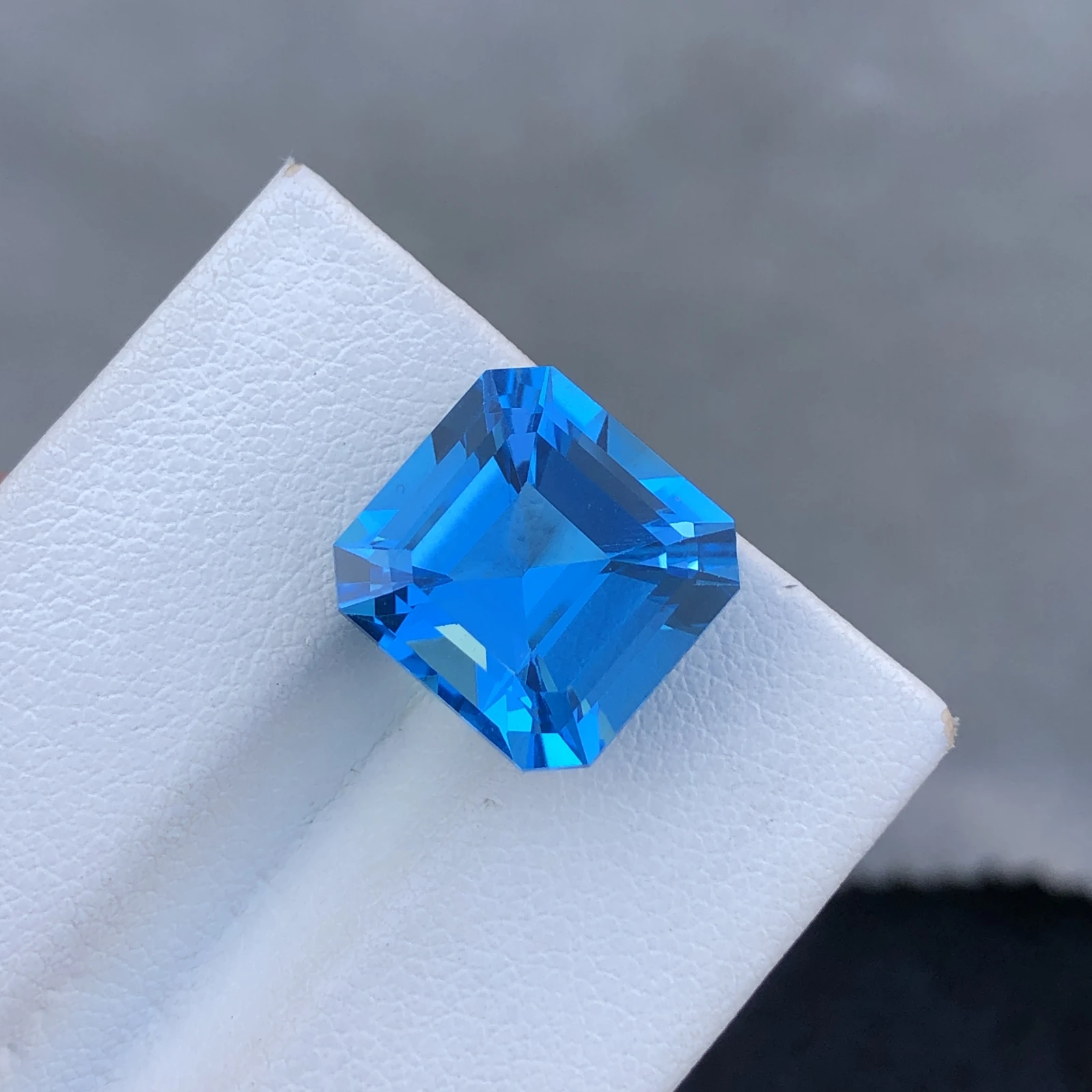 10.95ct Natural Blue Topaz loose gemstone octagon cut — view 1