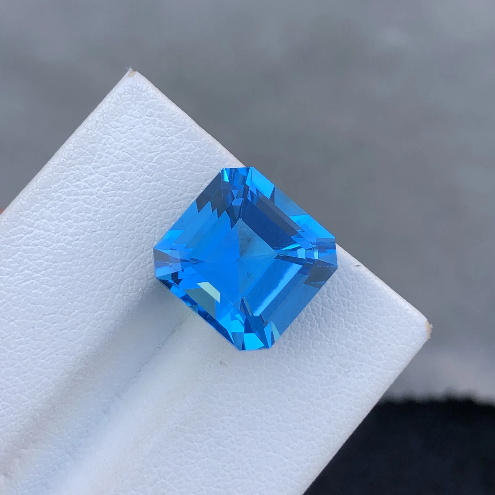 10.95ct Natural Blue Topaz loose gemstone octagon cut — view 2