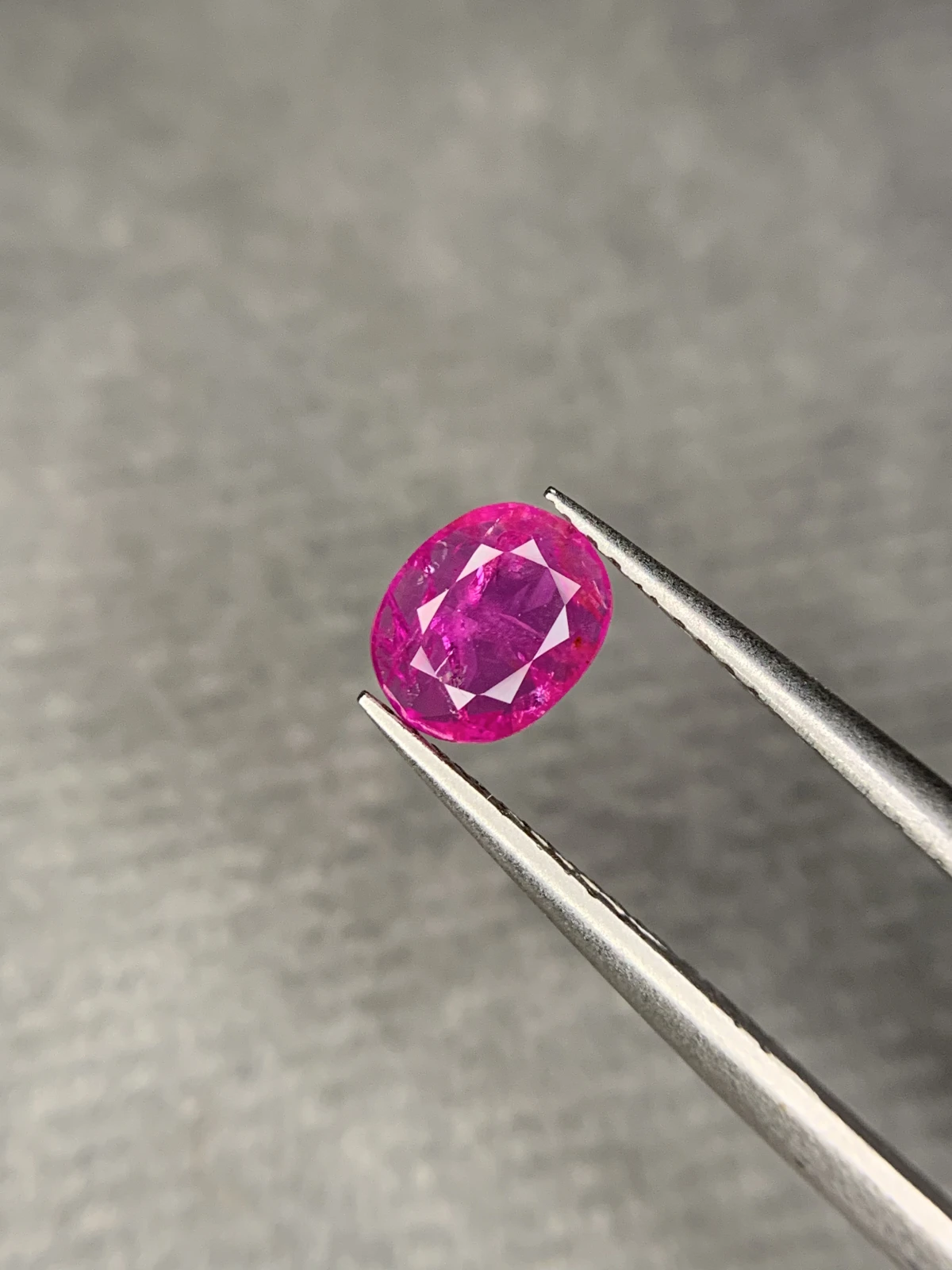0.87ct Natural Ruby loose gemstone oval cut HGTL certified — view 1