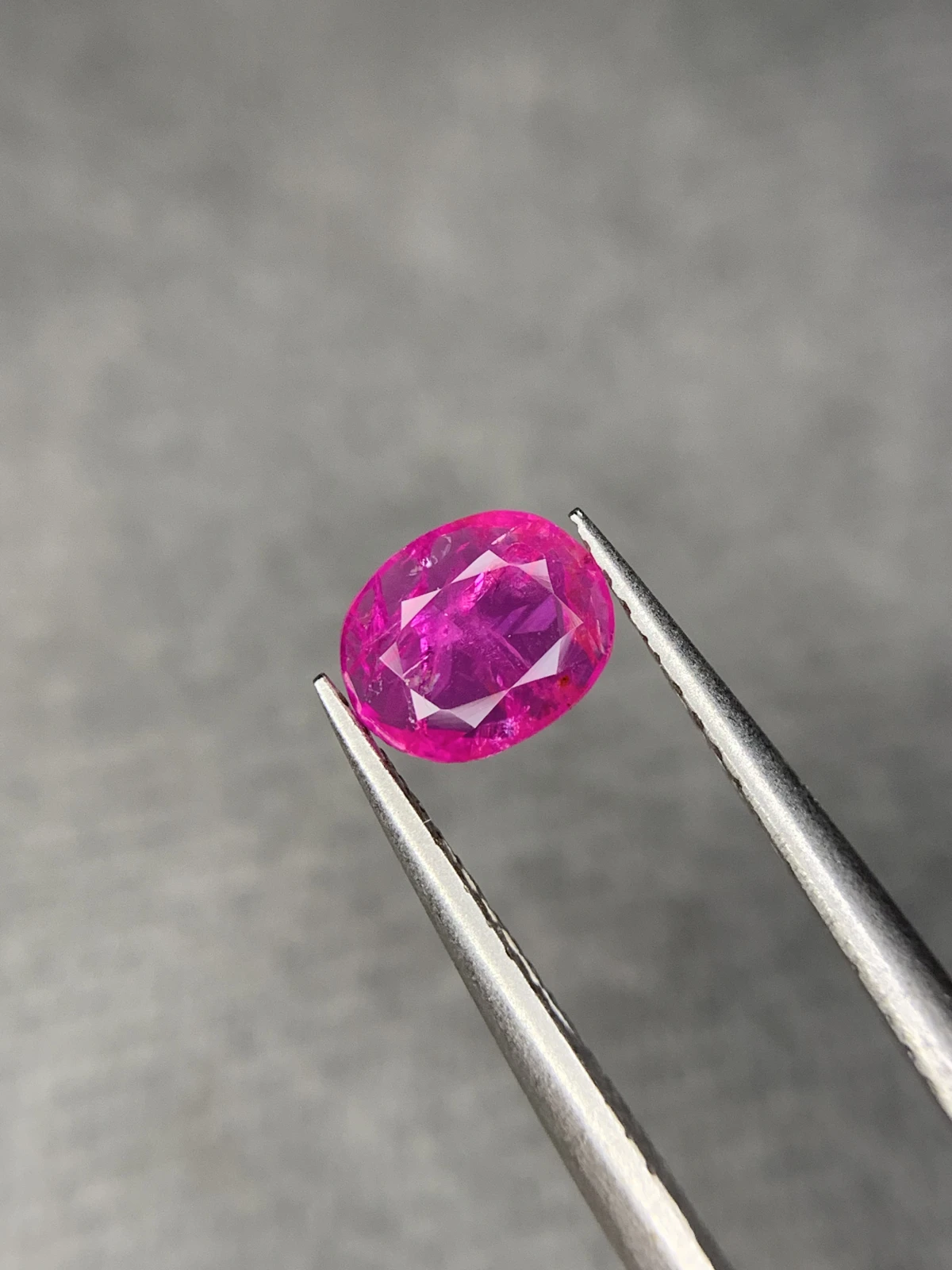 0.87ct Natural Ruby loose gemstone oval cut HGTL certified — view 3
