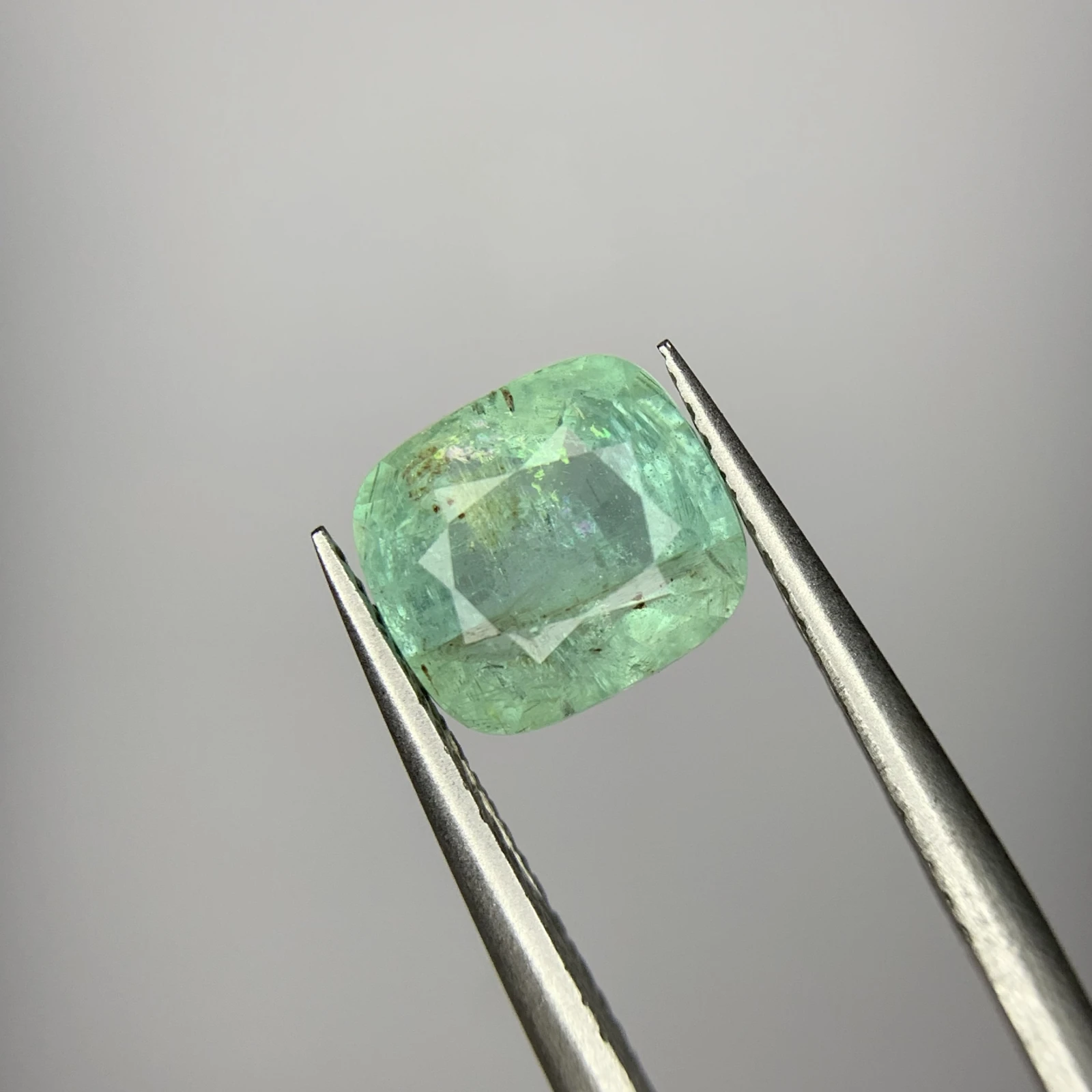 2.35ct Natural Emerald loose gemstone cushion cut from Chitral Pakistan — view 1