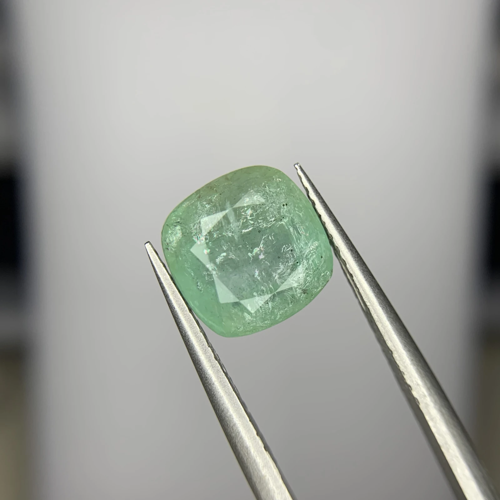 4.70ct Natural Emerald loose gemstone cushion shape — view 2