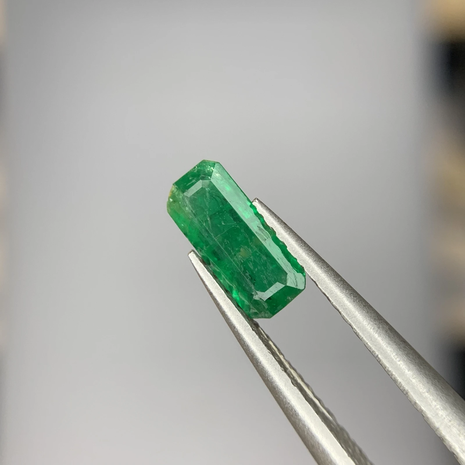 0.50ct Natural Emerald loose gemstone octagon shape — view 3