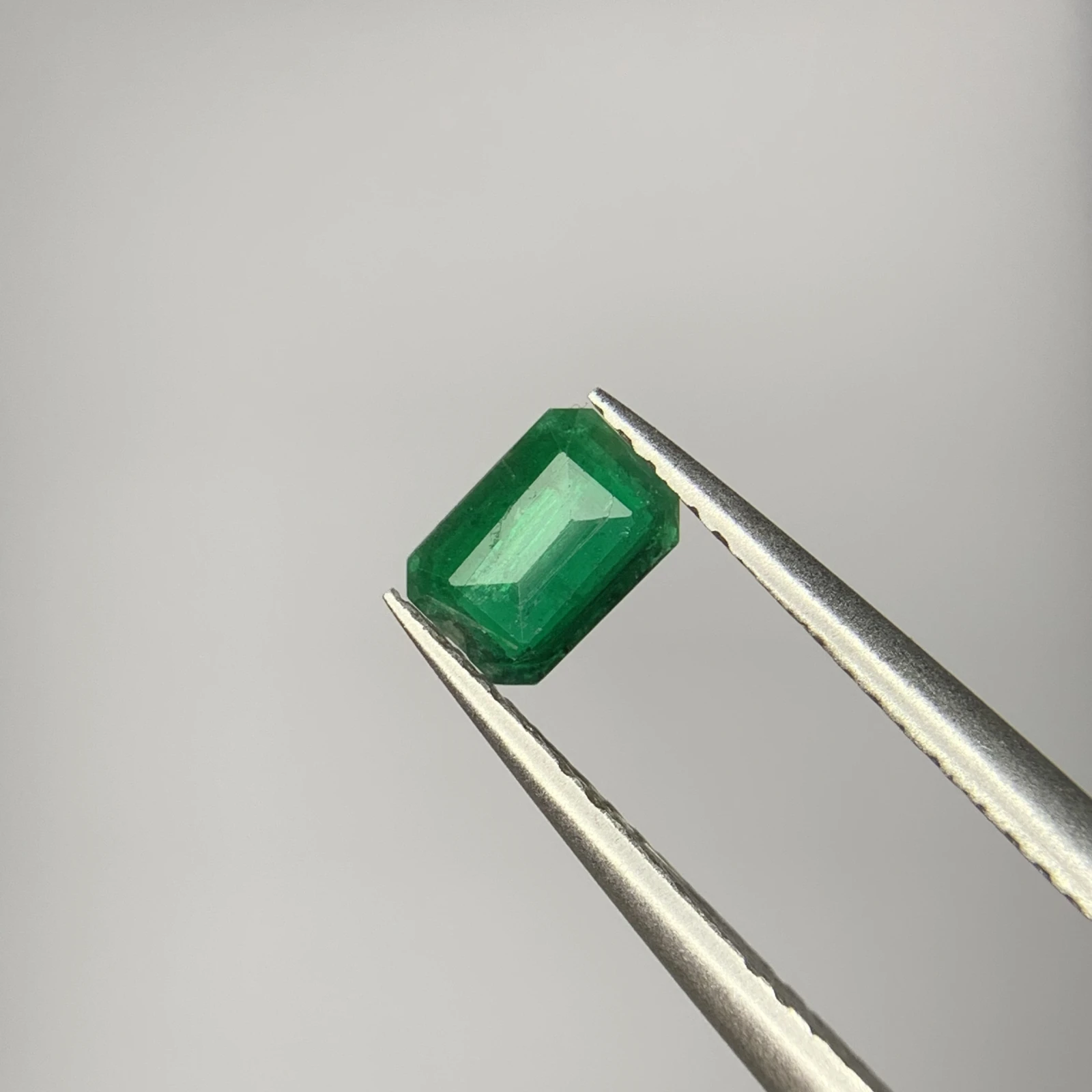 0.30 ct Natural Emerald loose gemstone octagon shape — view 5