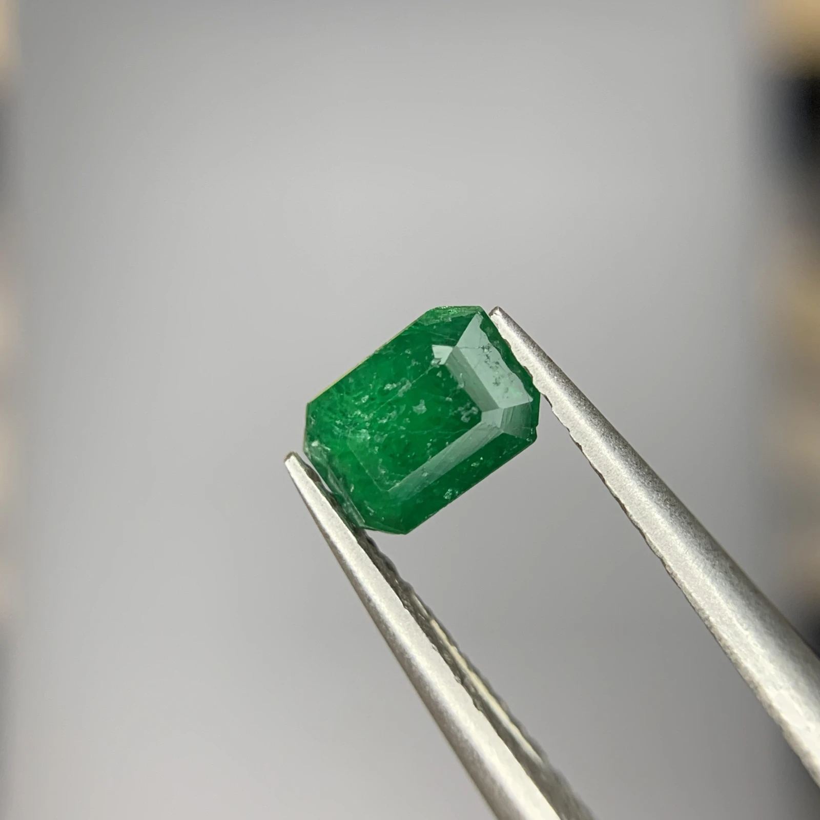 0.55 ct Natural Emerald loose gemstone octagon shape — view 3