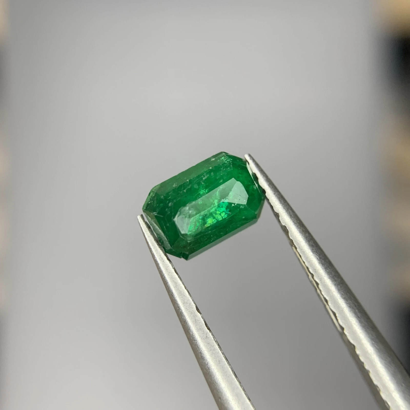0.55 ct Natural Emerald loose gemstone octagon shape — view 4