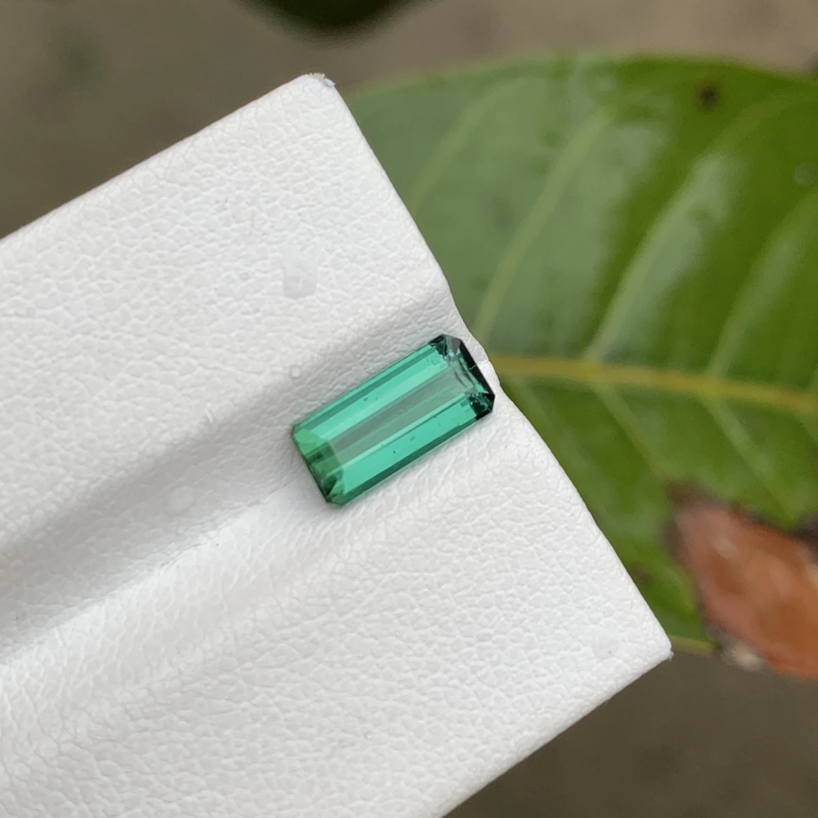 1.50 ct Natural Tourmaline loose gemstone octagon cut green — view 1