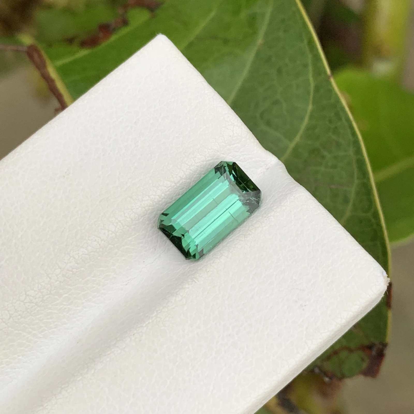 2.25 ct Natural Tourmaline loose gemstone octagon bluish green — view 4