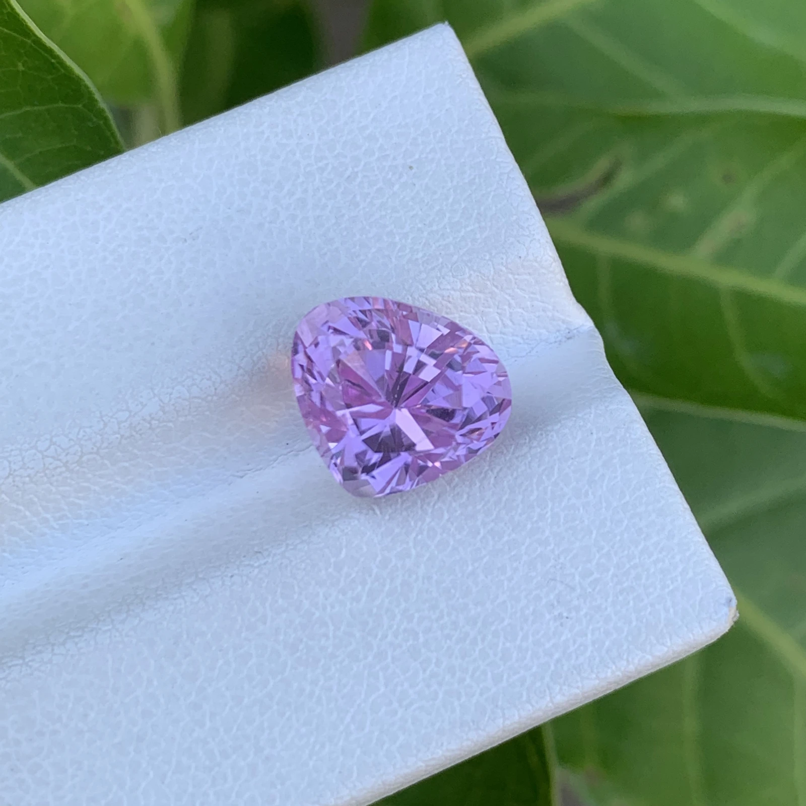 5.30 ct. Natural Kunzite Loose Gmstone Pear Cut — view 1