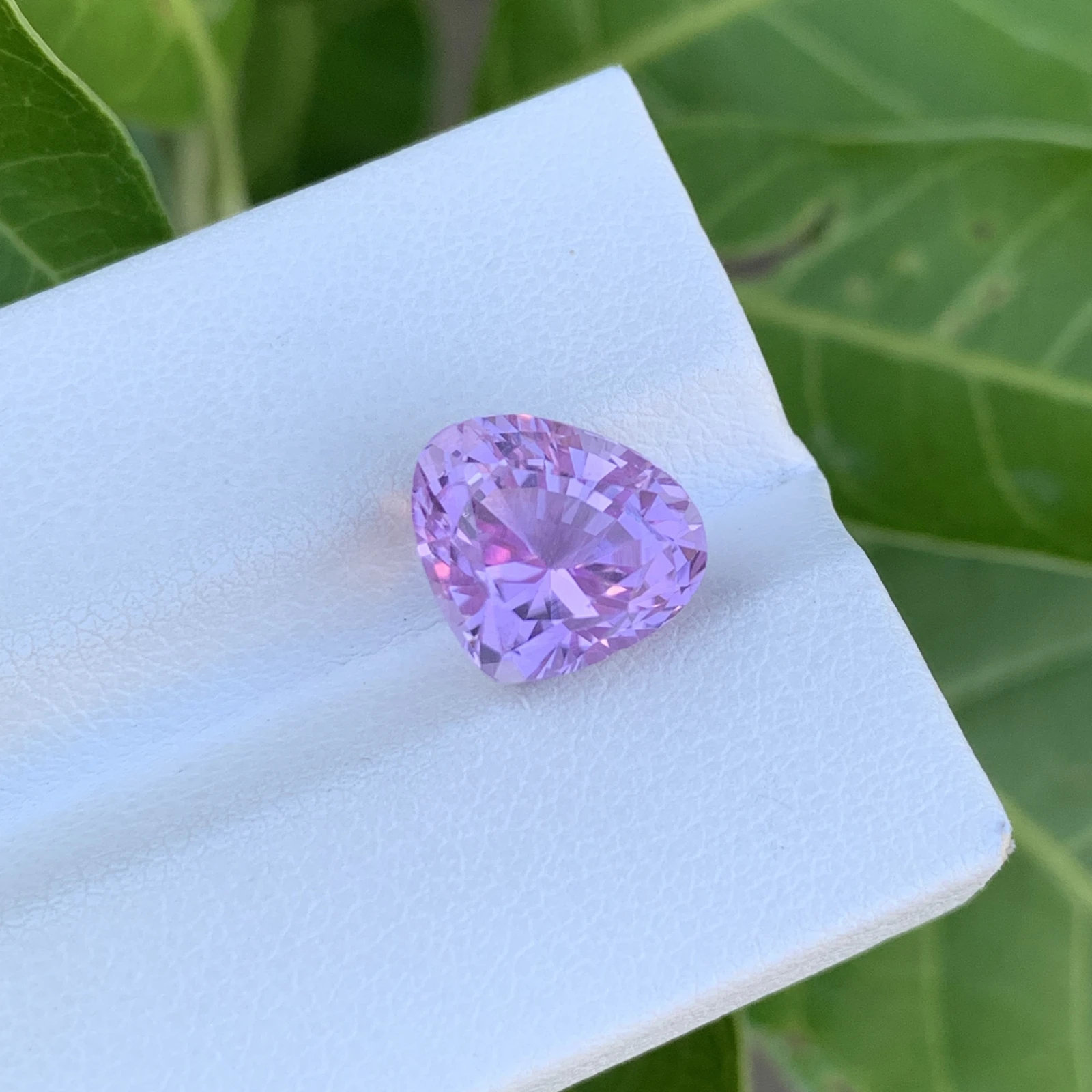 5.30 ct. Natural Kunzite Loose Gmstone Pear Cut — view 4
