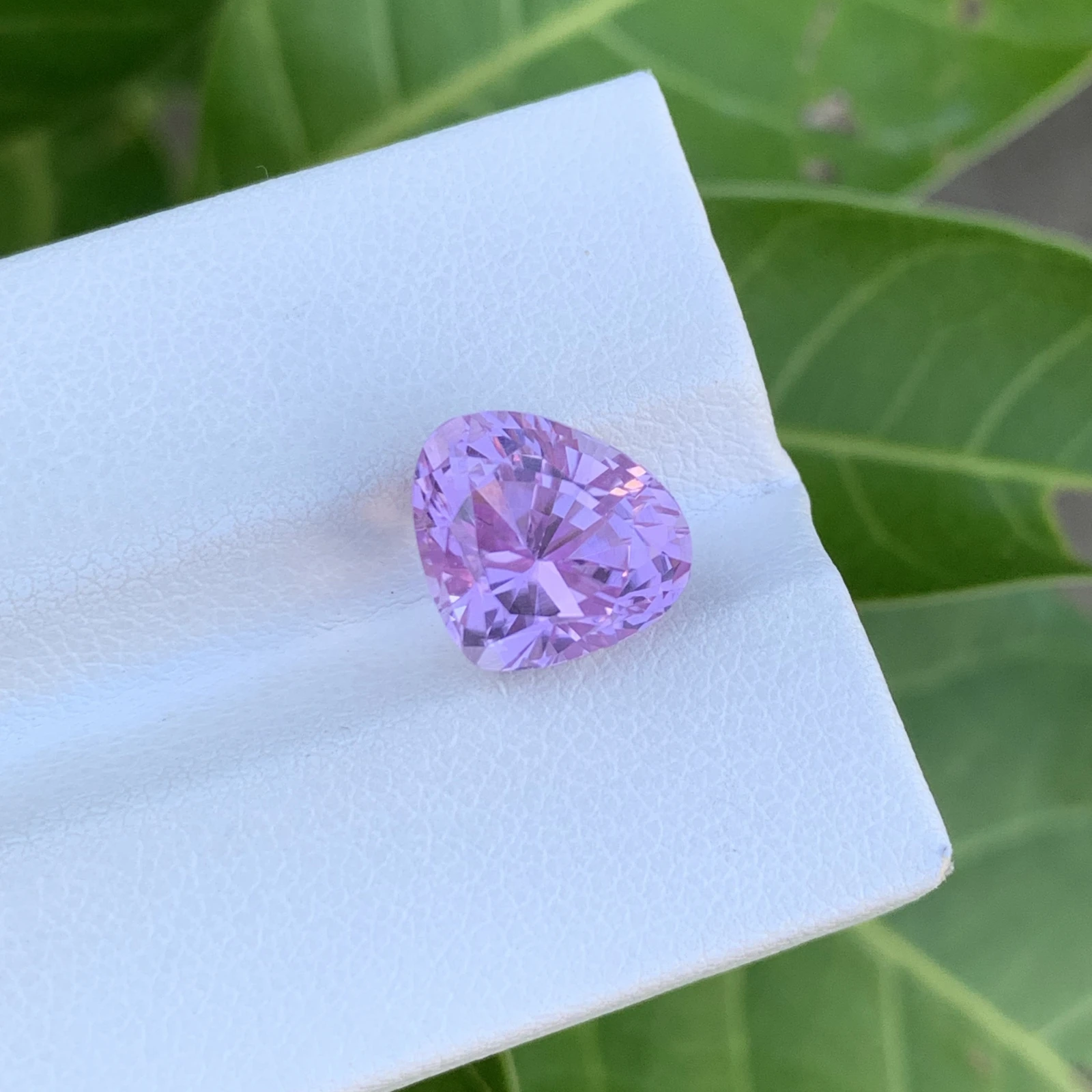5.30 ct. Natural Kunzite Loose Gmstone Pear Cut — view 5