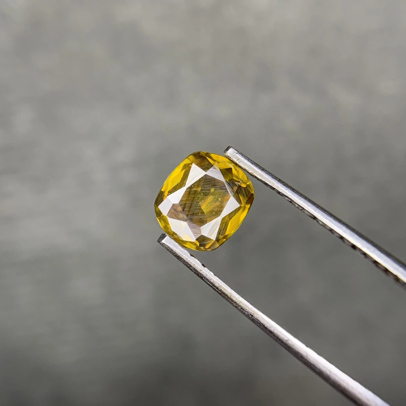 1ct Natural Sphalerite loose gemstone cushion cut — view 3