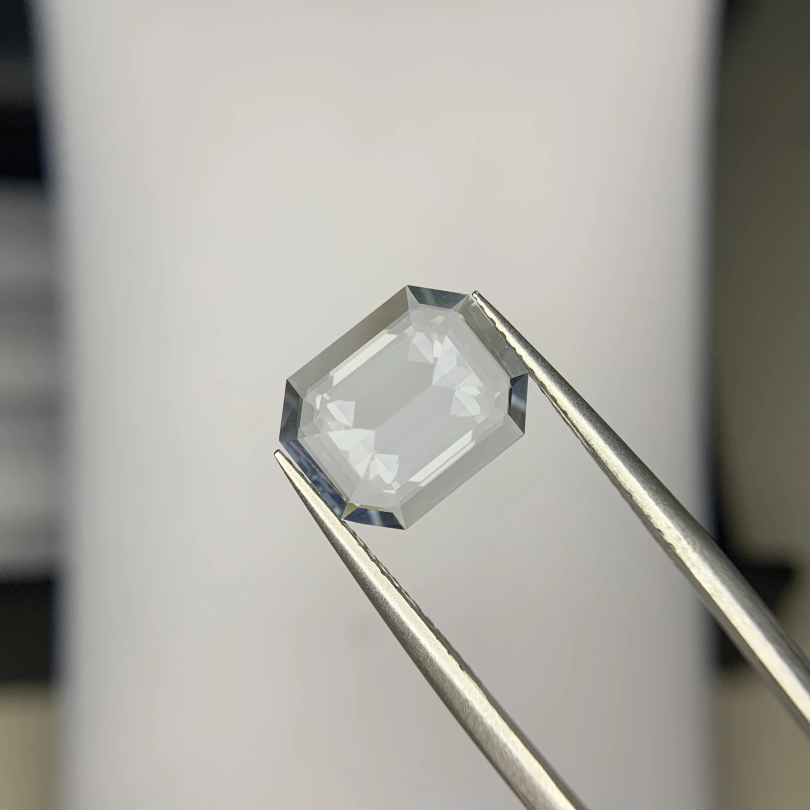 2.95ct Natural Aquamarine loose gemstone octagon fancy cut — view 4