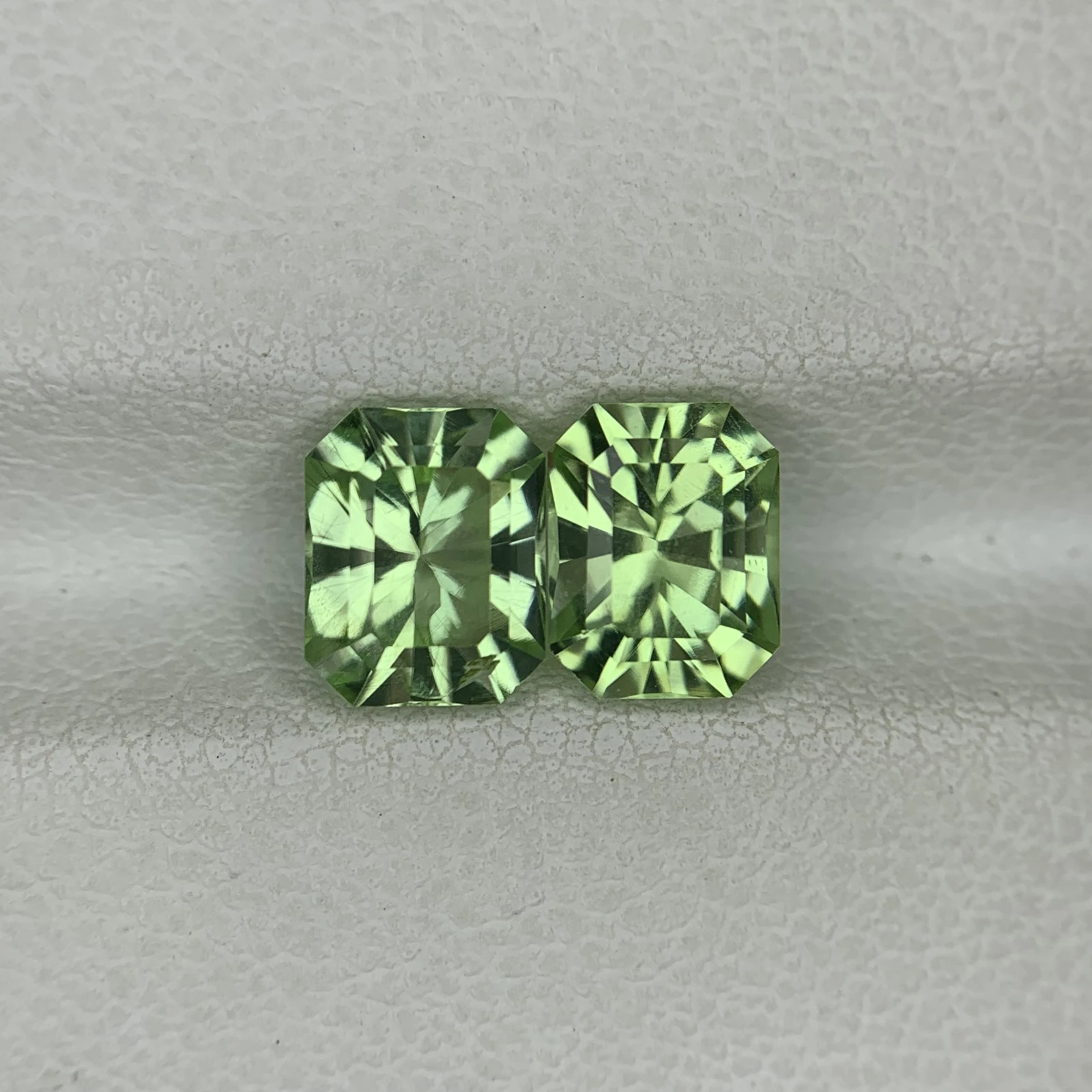 2.65ct Natural Peridot pair loose gemstone octagon shape — view 2