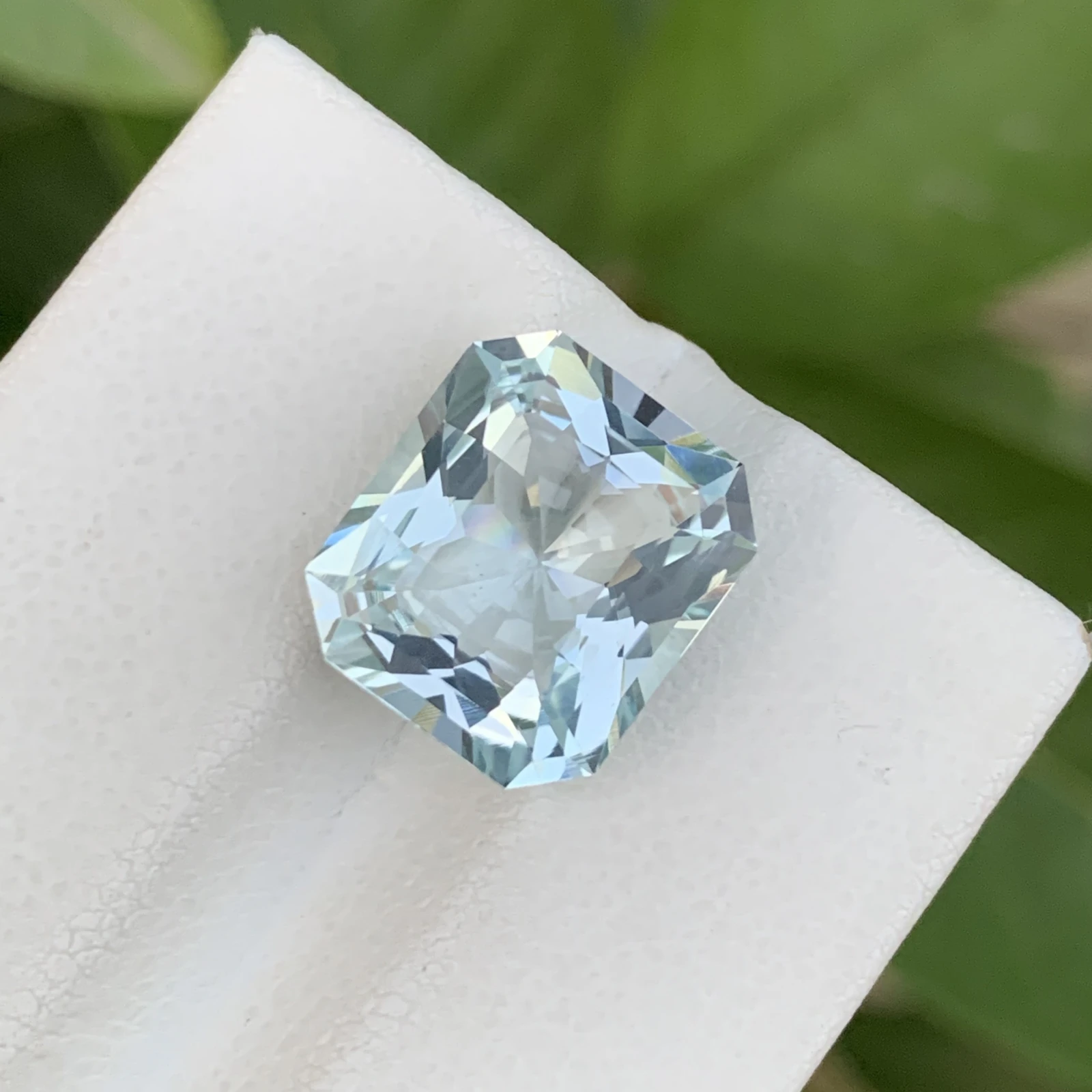 5.45ct Natural Aquamarine loose gemstone octagon blue — view 3