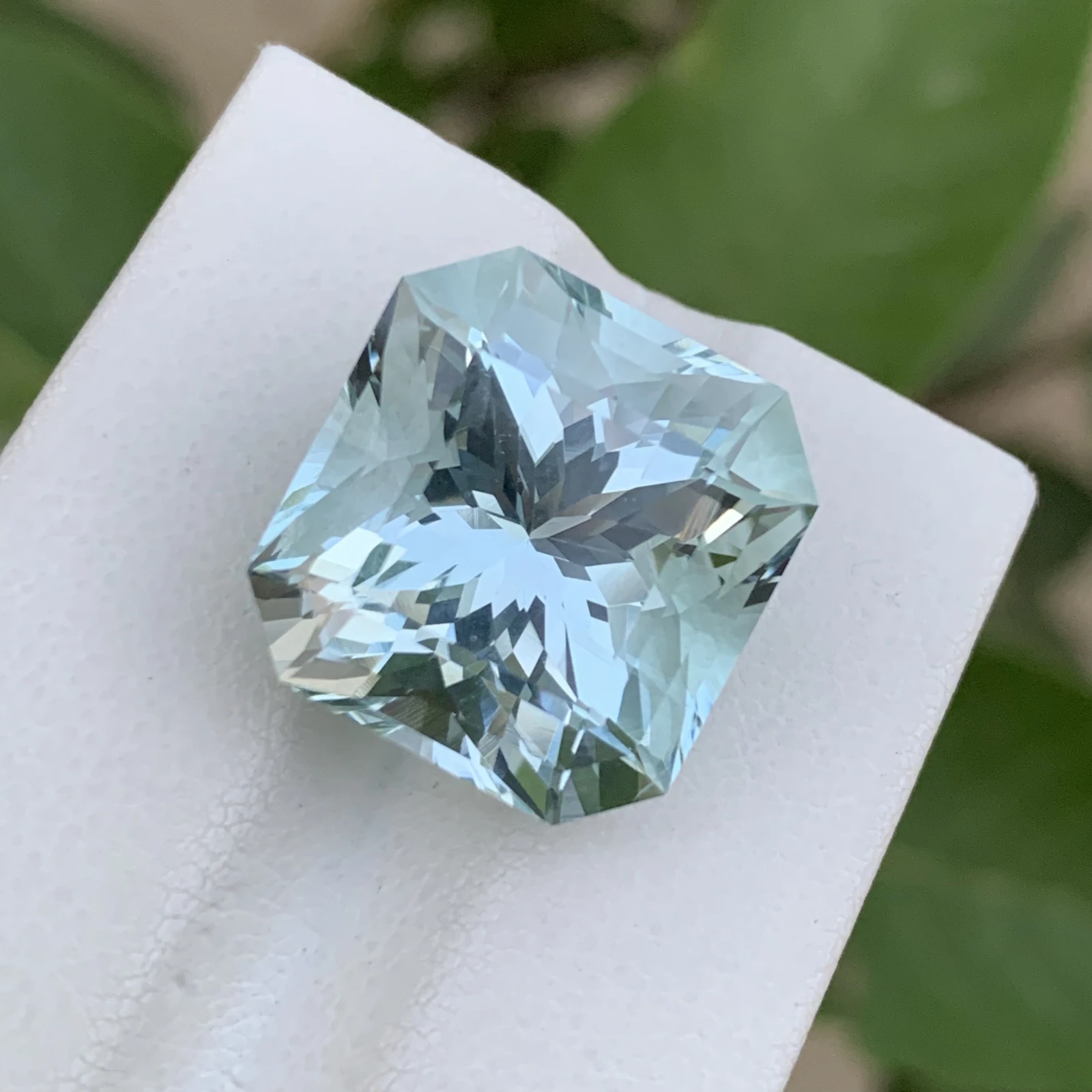 17.40ct Natural Aquamarine loose gemstone fancy cut octagon — view 2