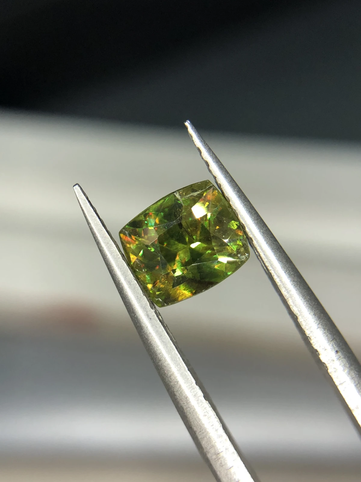 1.50ct Natural Chrome Sphene Titantie loose gemstone Cushion shape — view 1