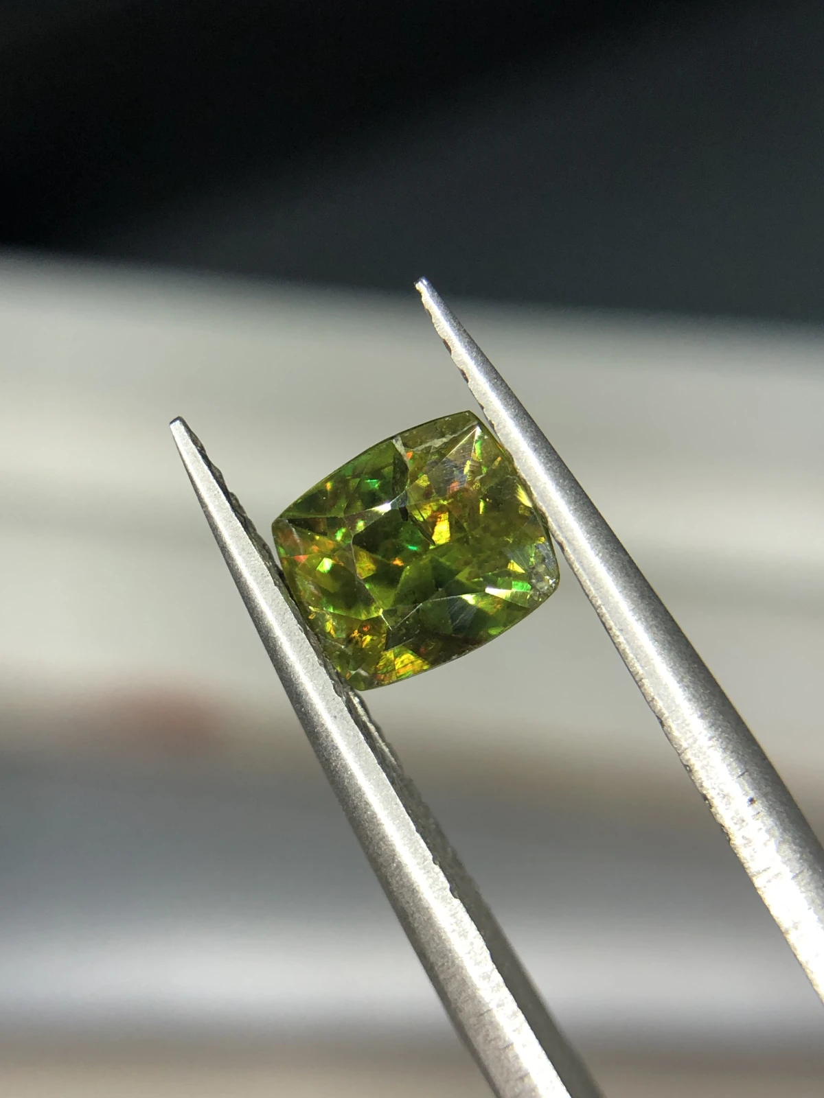 1.50ct Natural Chrome Sphene Titantie loose gemstone Cushion shape — view 5