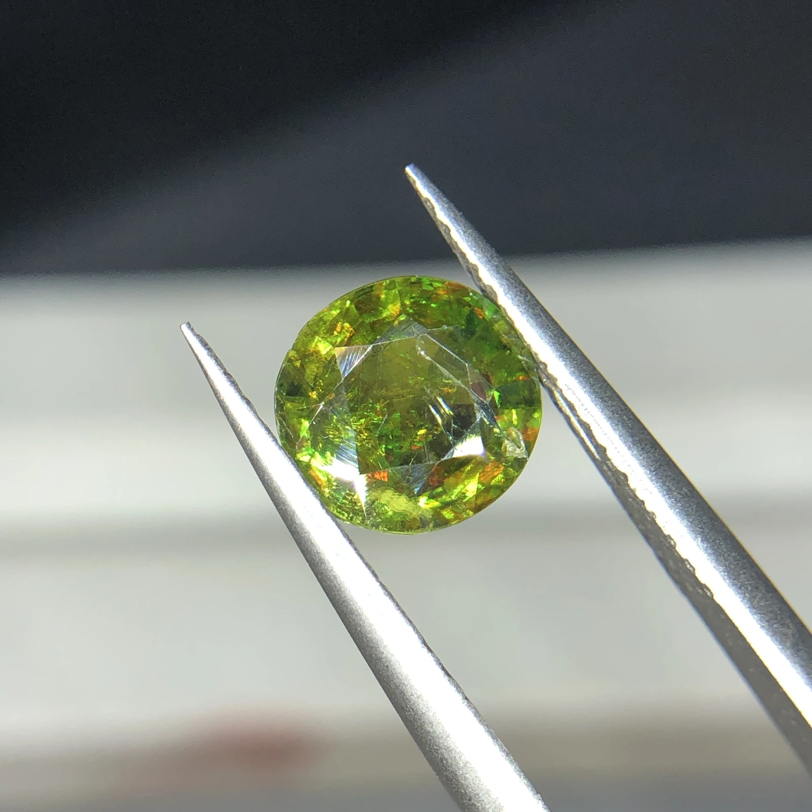 1.70 ct Natural Sphene titanite loose gemstone round shape — view 3