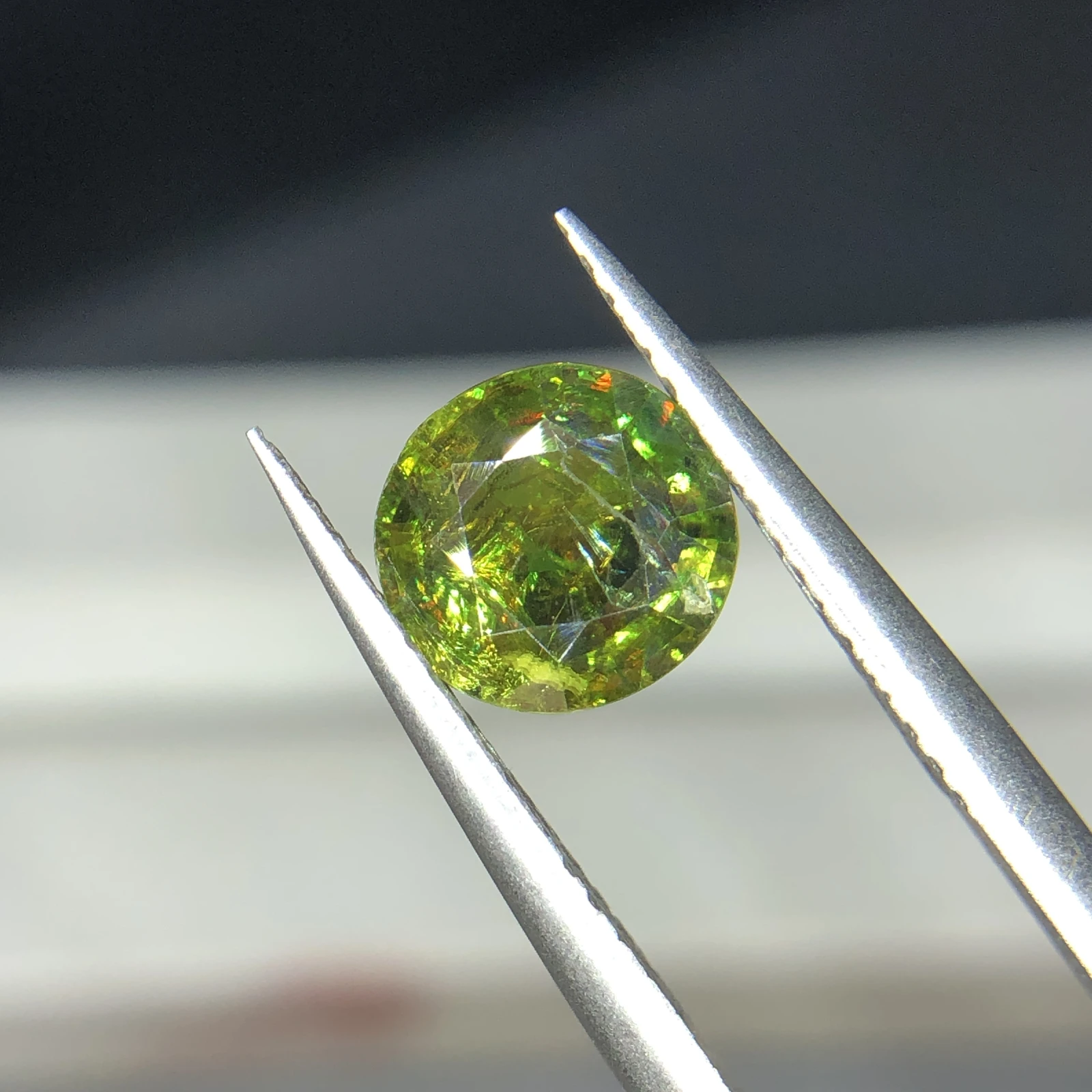 1.70 ct Natural Sphene titanite loose gemstone round shape — view 4