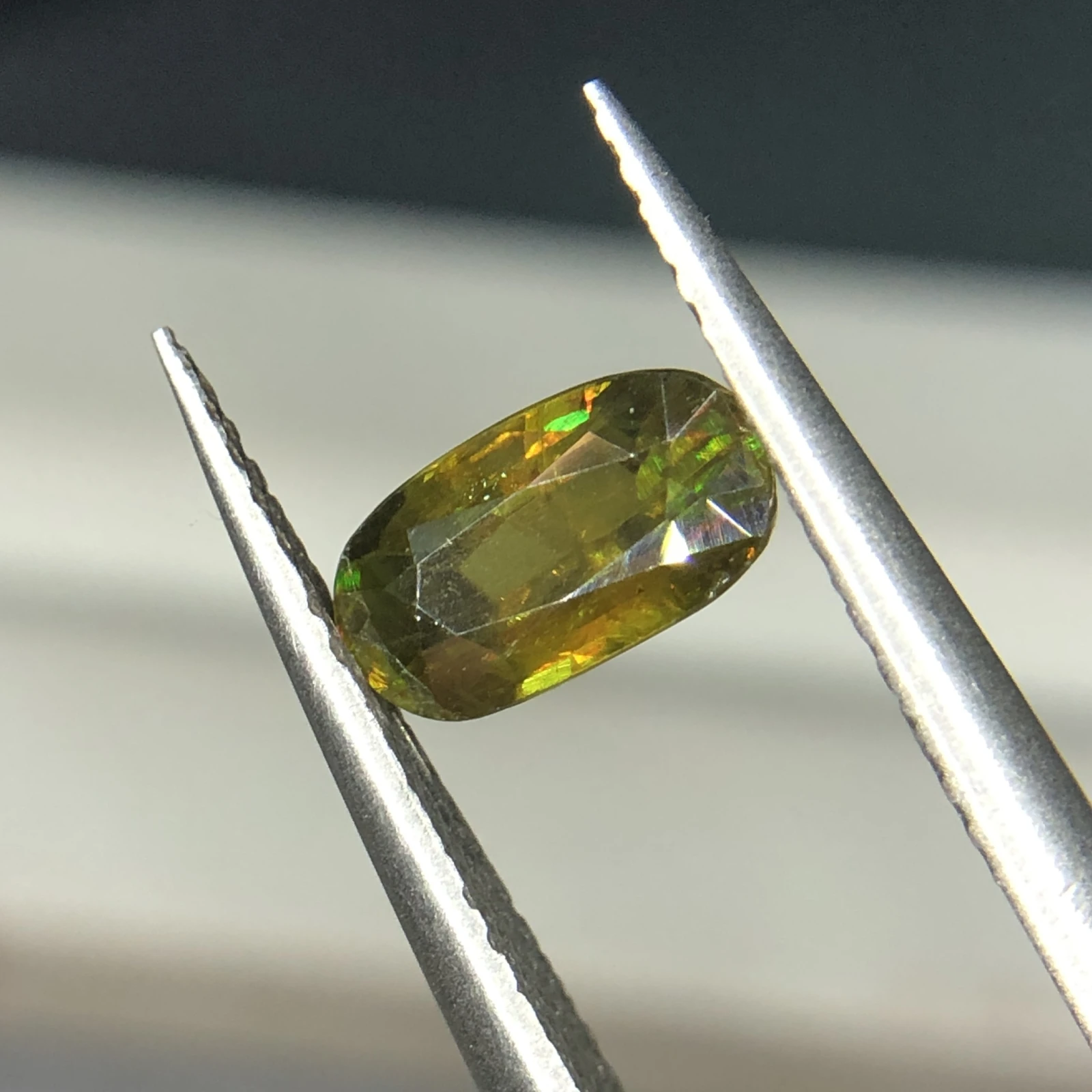 1.10ct. Natural Sphene titanite loose gemstone oval shape — view 4