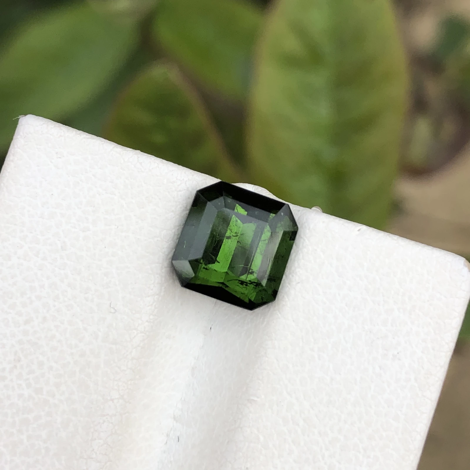 2.80ct Natural Tourmaline gemstone octagon shape Green — view 1