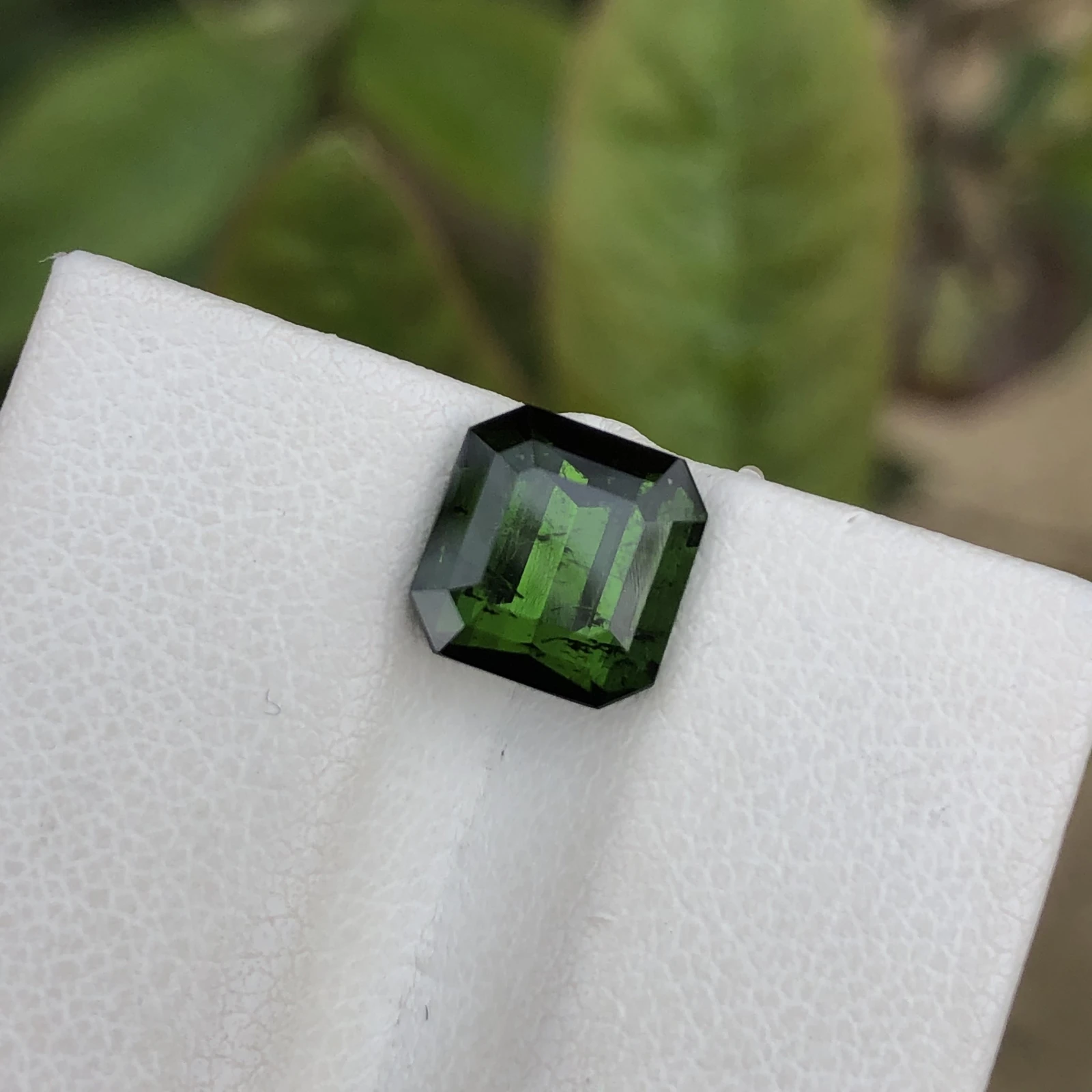 2.80ct Natural Tourmaline gemstone octagon shape Green — view 3