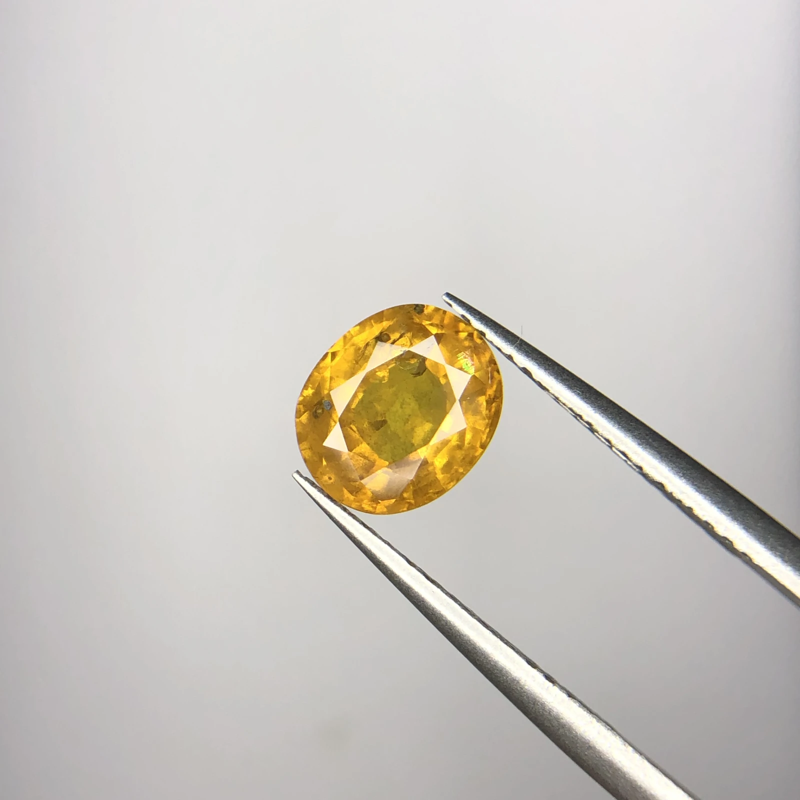 2.15ct Natural Sapphire loose gemstone oval shape yellow — view 4