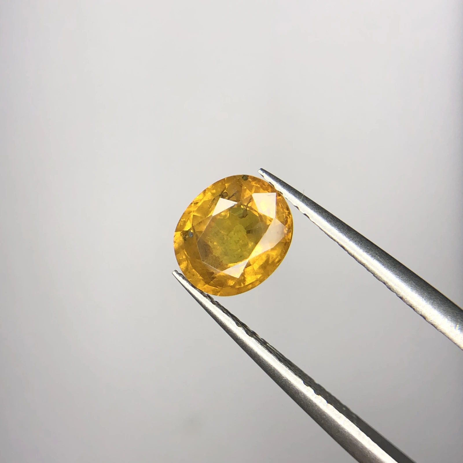 2.15ct Natural Sapphire loose gemstone oval shape yellow — view 5