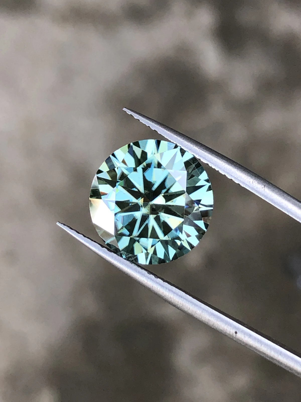 7.85ct Moissanite loose gemstone Round shape — view 1