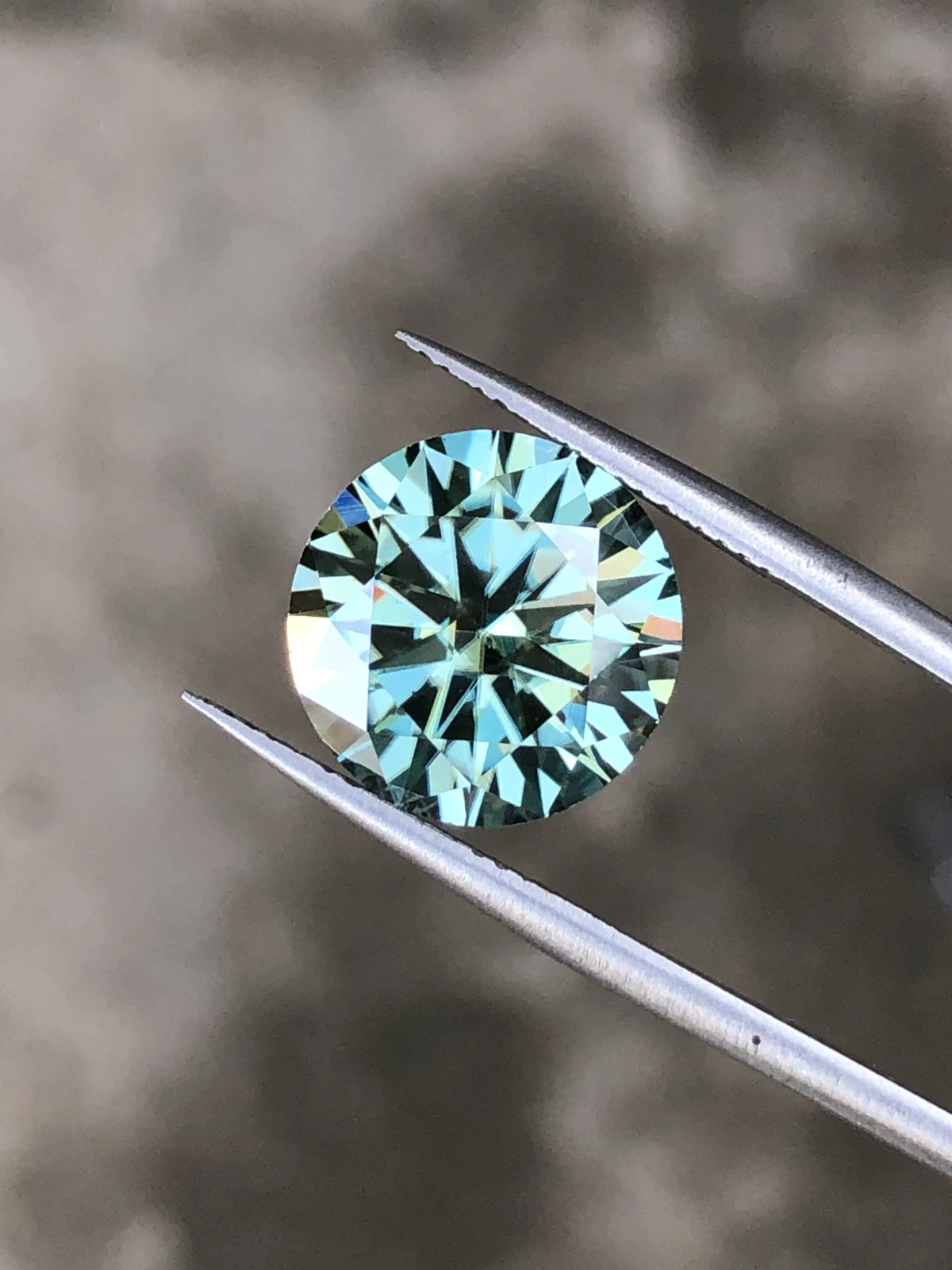 7.85ct Moissanite loose gemstone Round shape — view 2