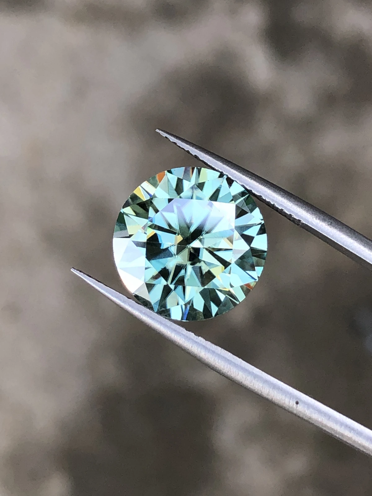 7.85ct Moissanite loose gemstone Round shape — view 3