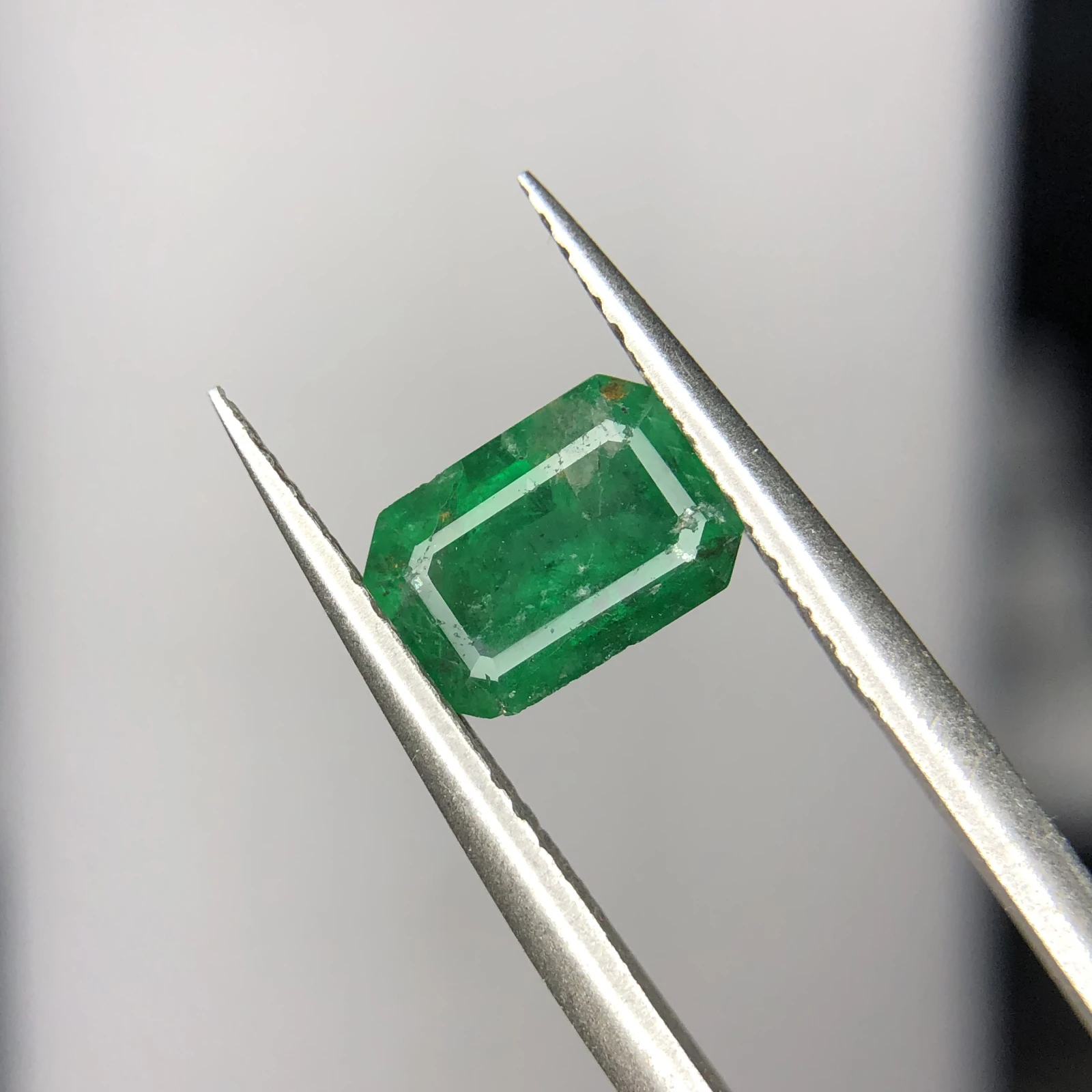 1.15 ct. Natural Emerald loose gemstone octagon shape — view 1