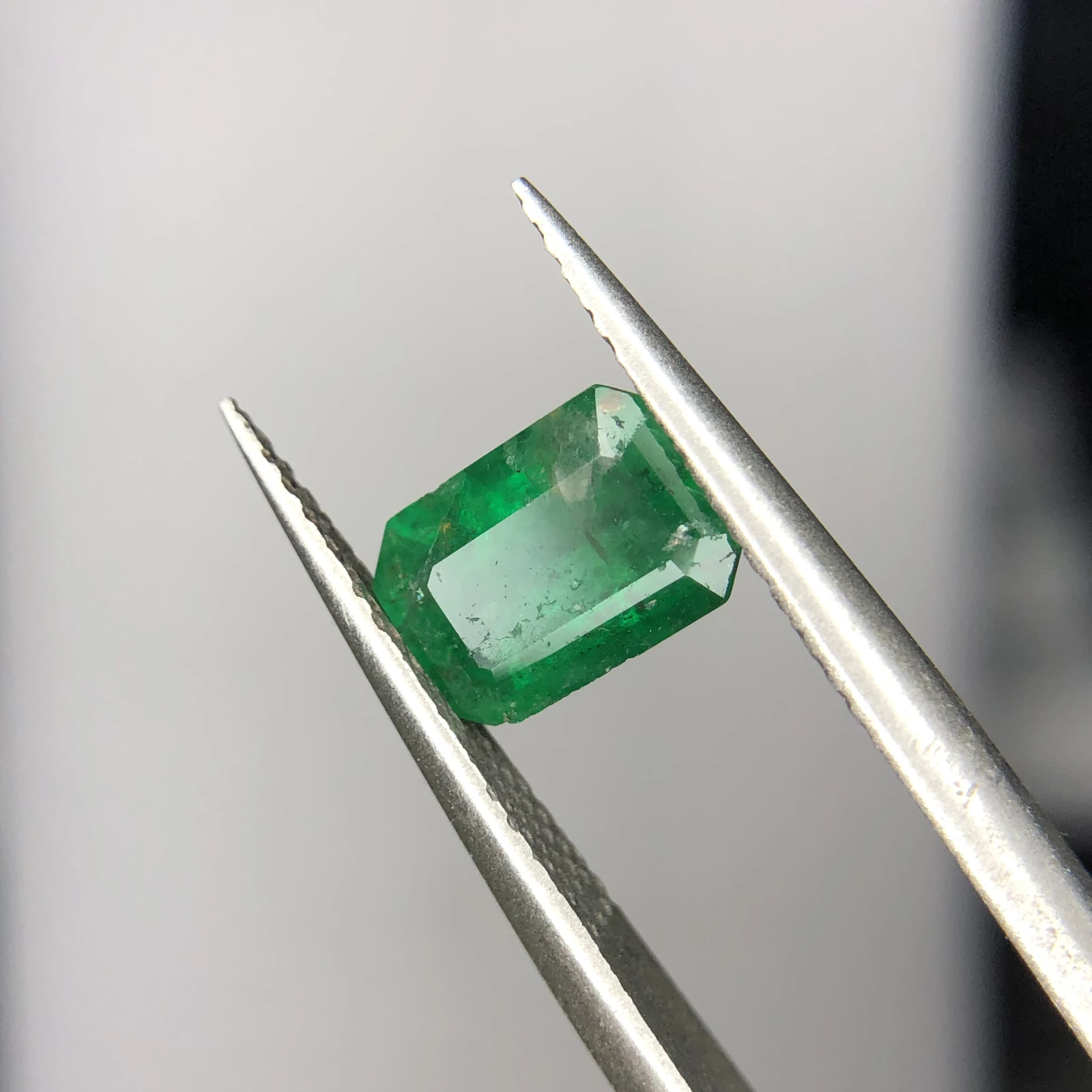 1.15 ct. Natural Emerald loose gemstone octagon shape — view 6