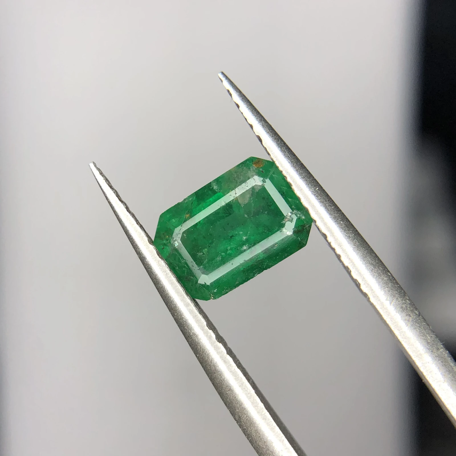 1.15 ct. Natural Emerald loose gemstone octagon shape — view 7