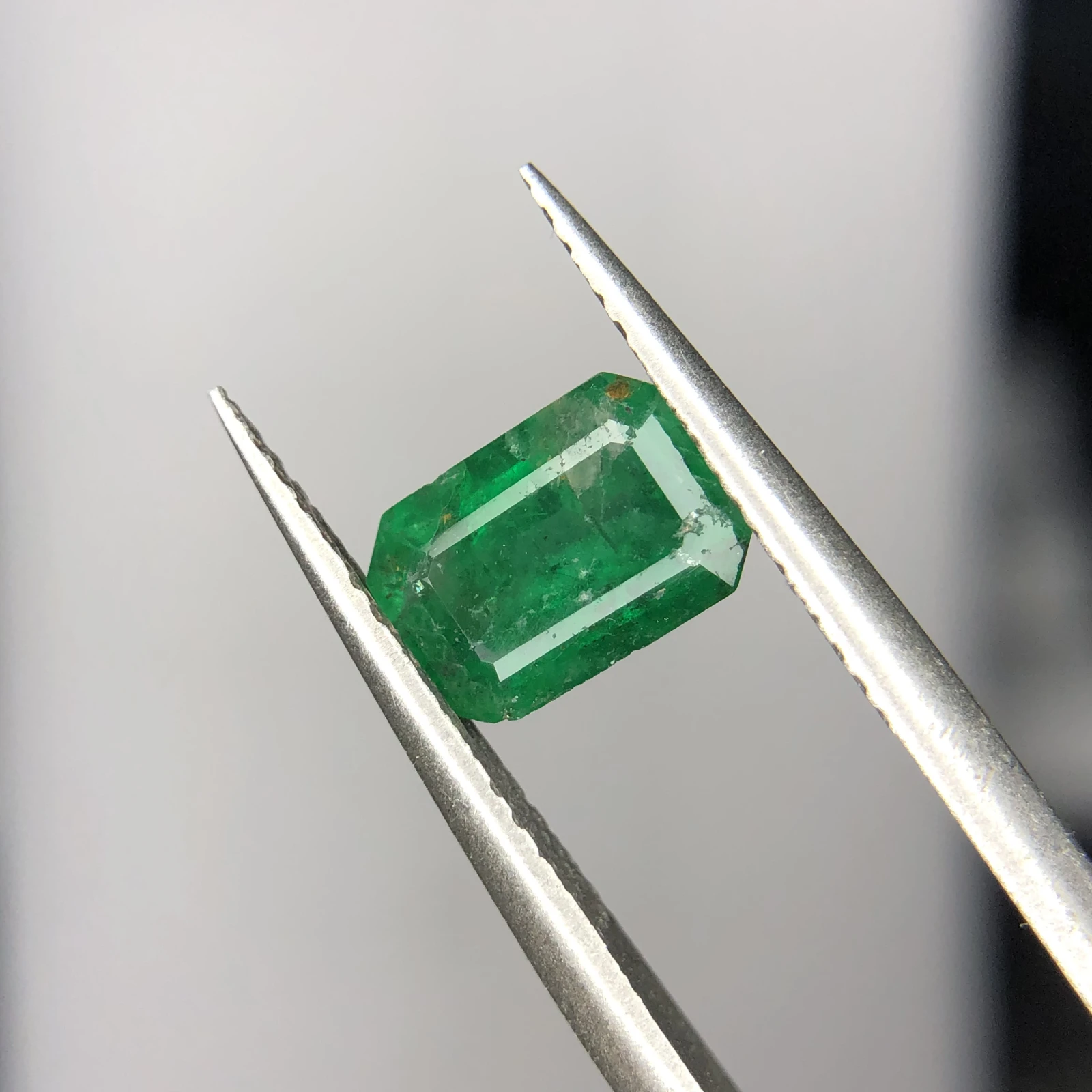 1.15 ct. Natural Emerald loose gemstone octagon shape — view 8