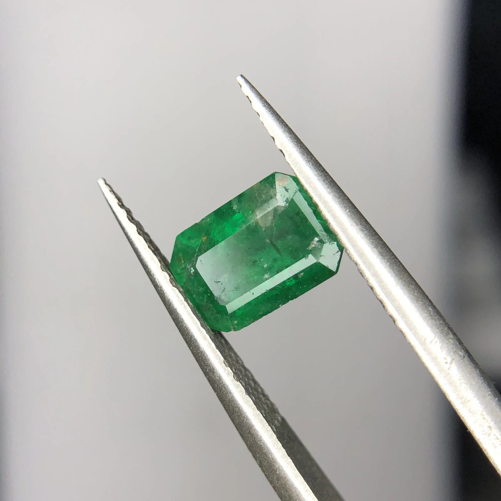 1.15 ct. Natural Emerald loose gemstone octagon shape — view 9