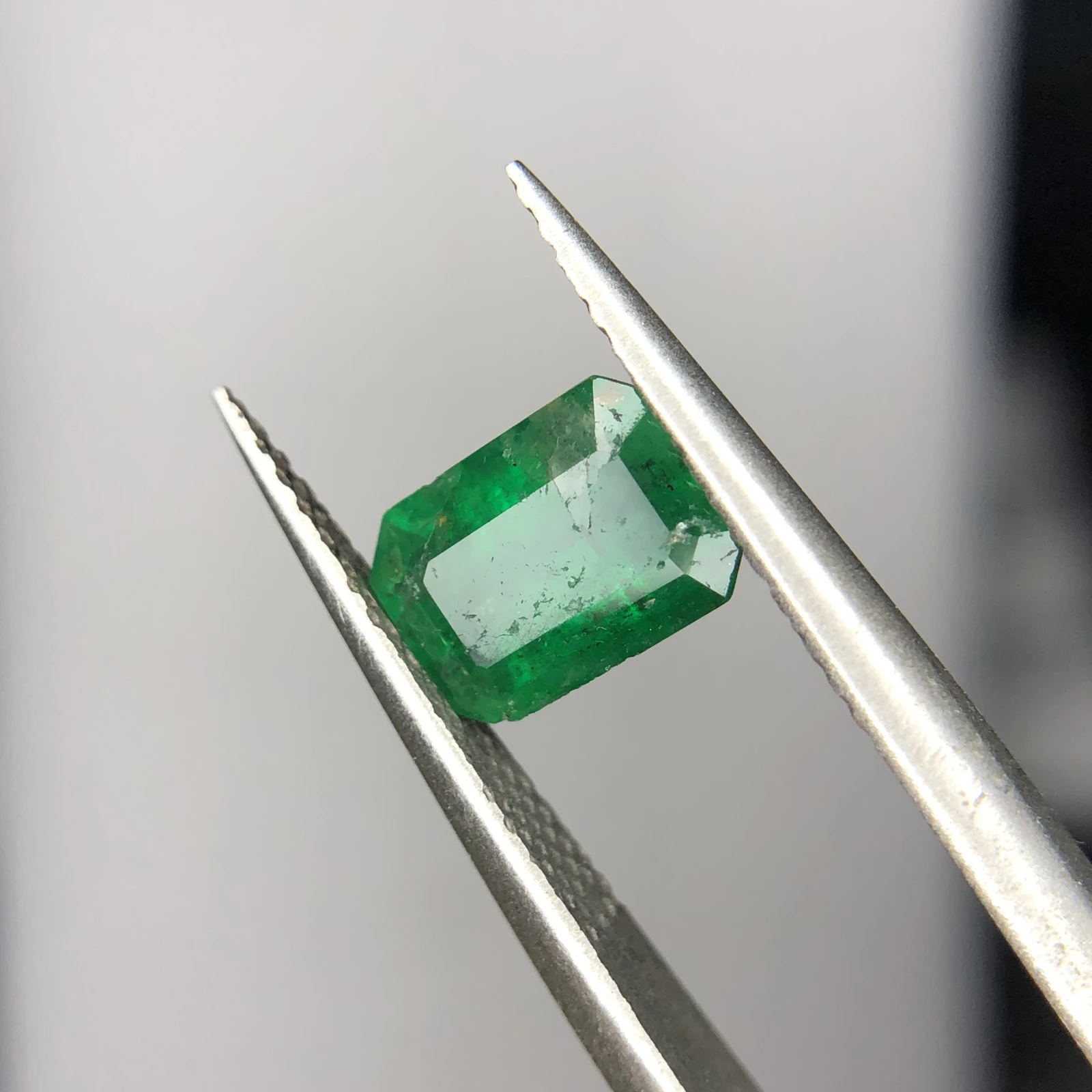 1.15 ct. Natural Emerald loose gemstone octagon shape — view 10