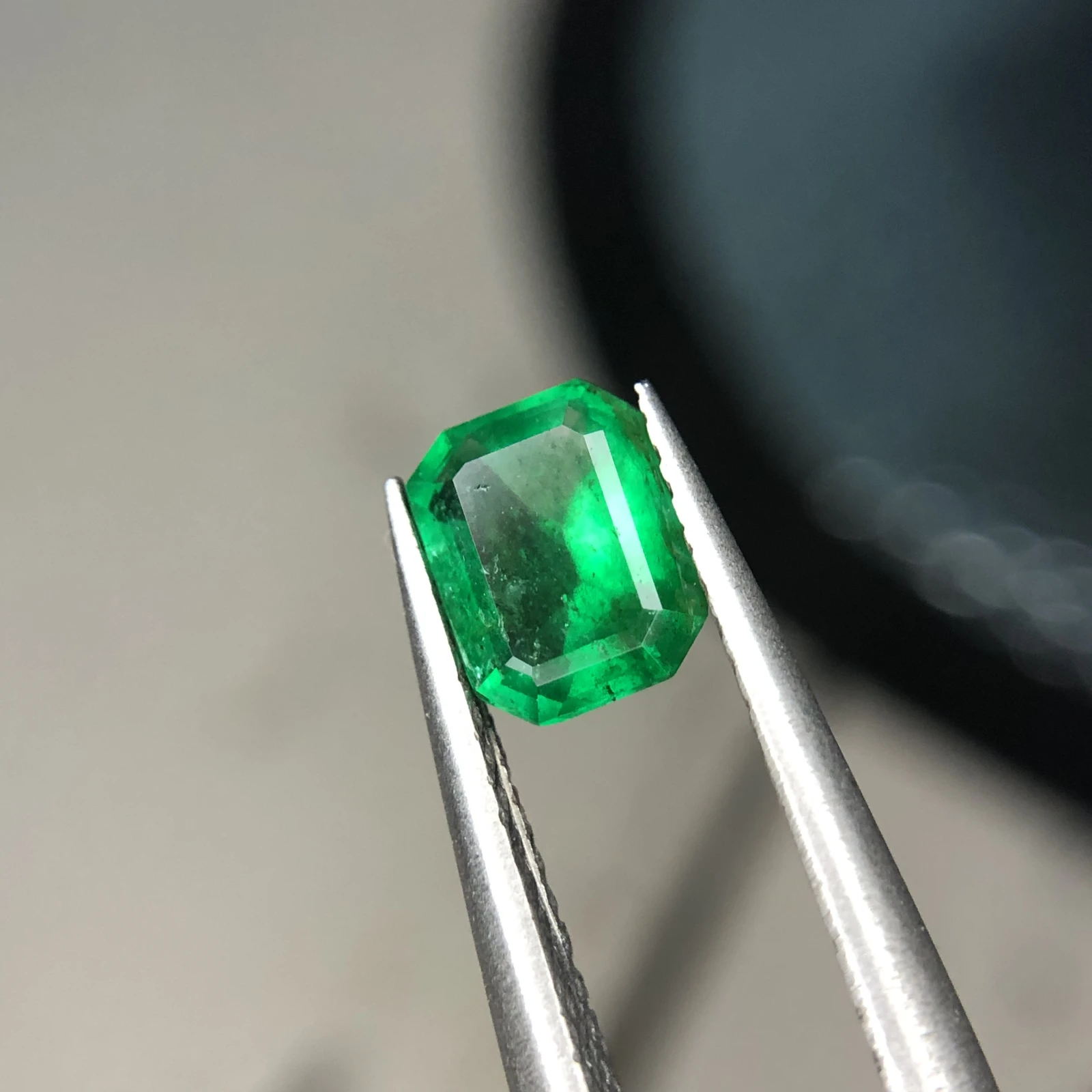 0.80ct Natural Emerald loose gemstone Octagon cut — view 7