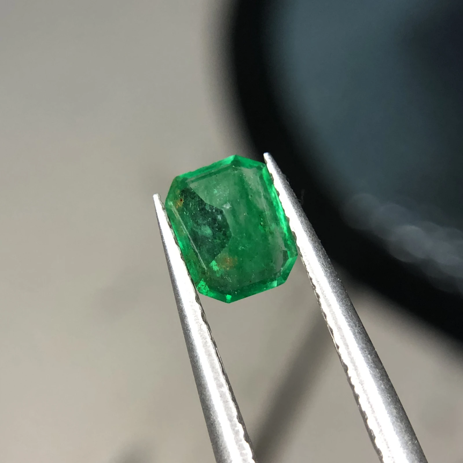 0.80ct Natural Emerald loose gemstone Octagon cut — view 9