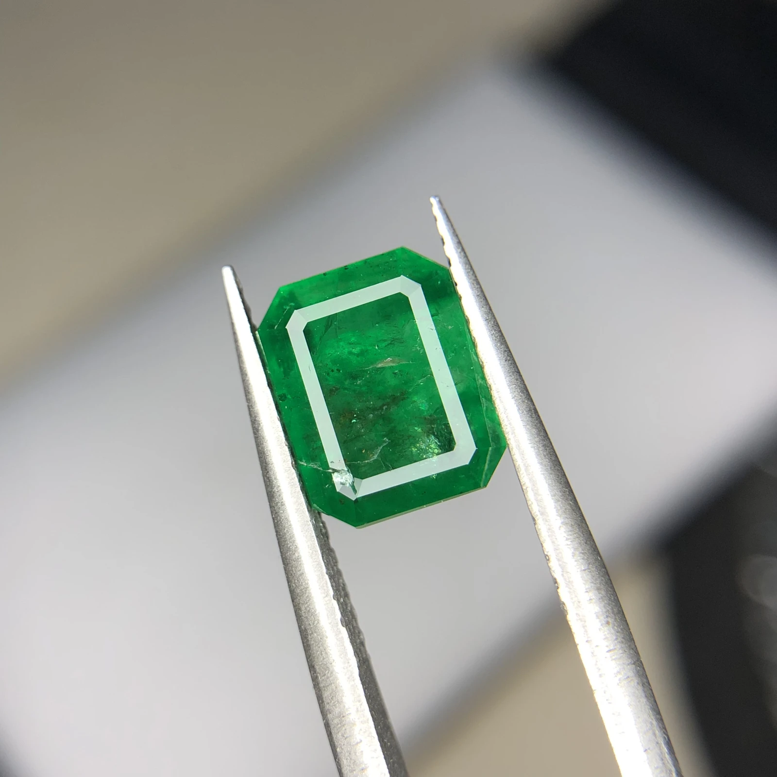 2.40 ct. Natural Emerald loose gemstone octagon cut from swat — view 1