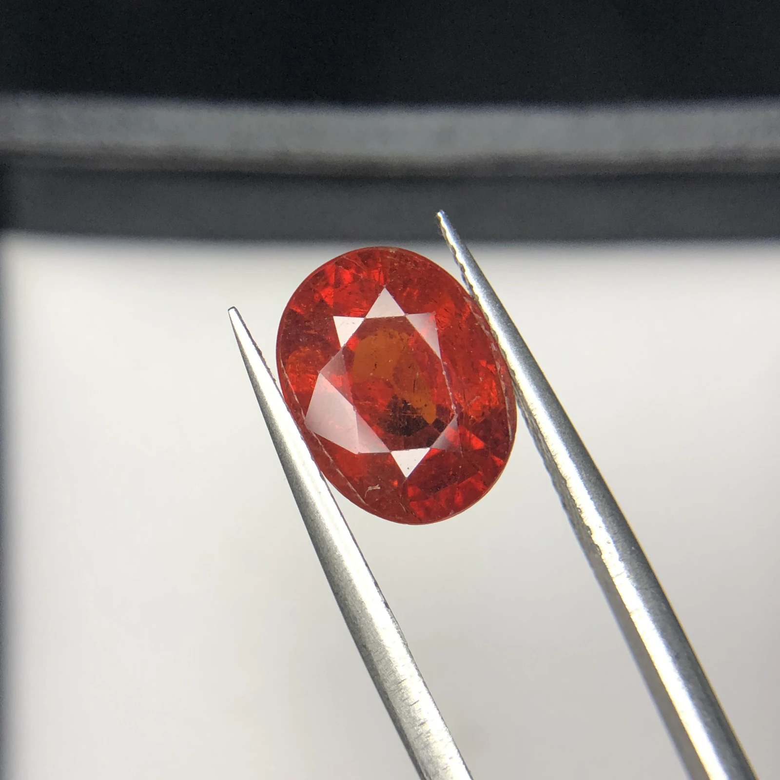 5.50 ct Natural Spessatine garnet loose gemstone oval shape — view 2